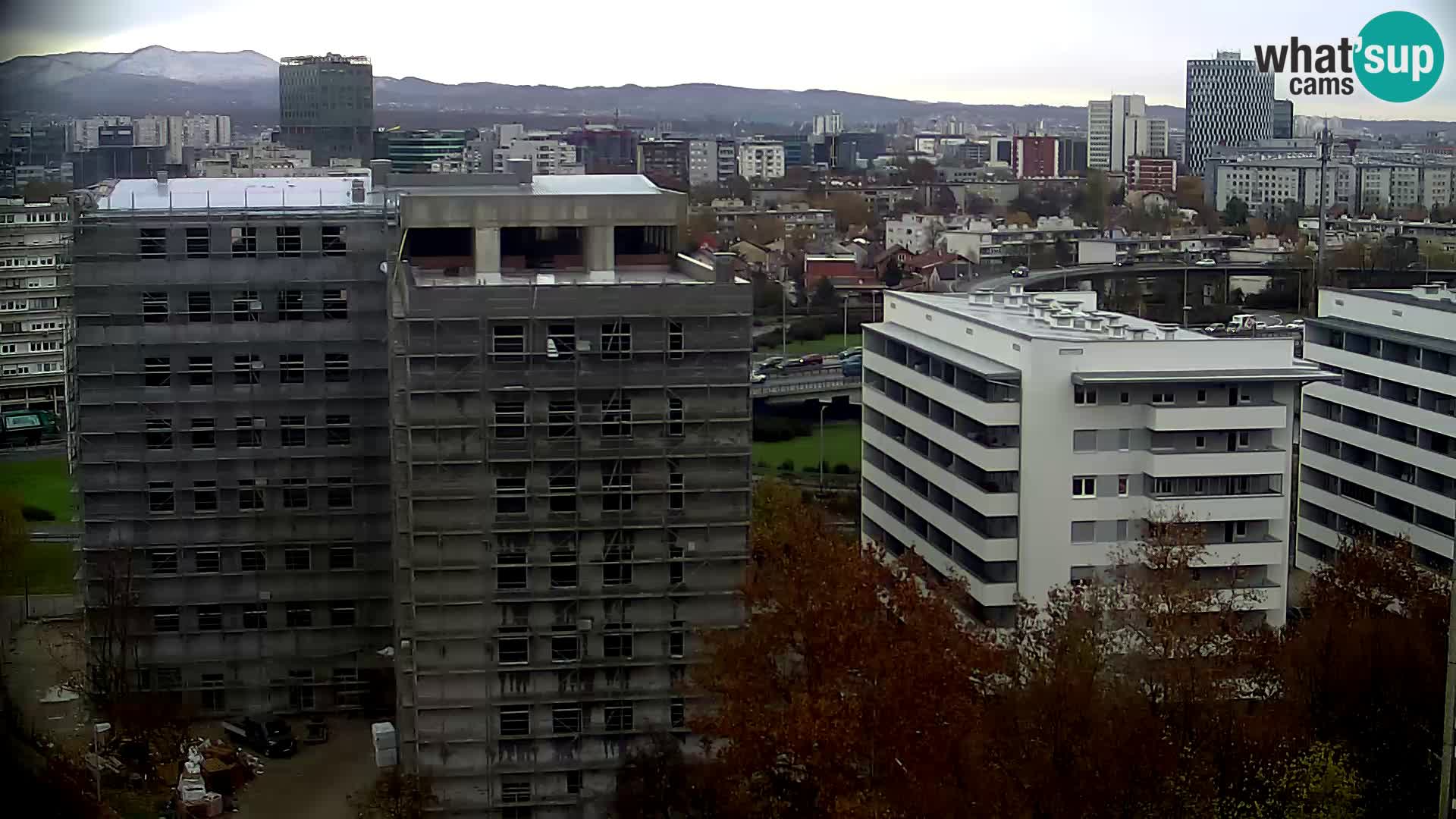 Live-Kreisverkehr Slavonska und Marin Držić Avenue zur Zagreb Webcam