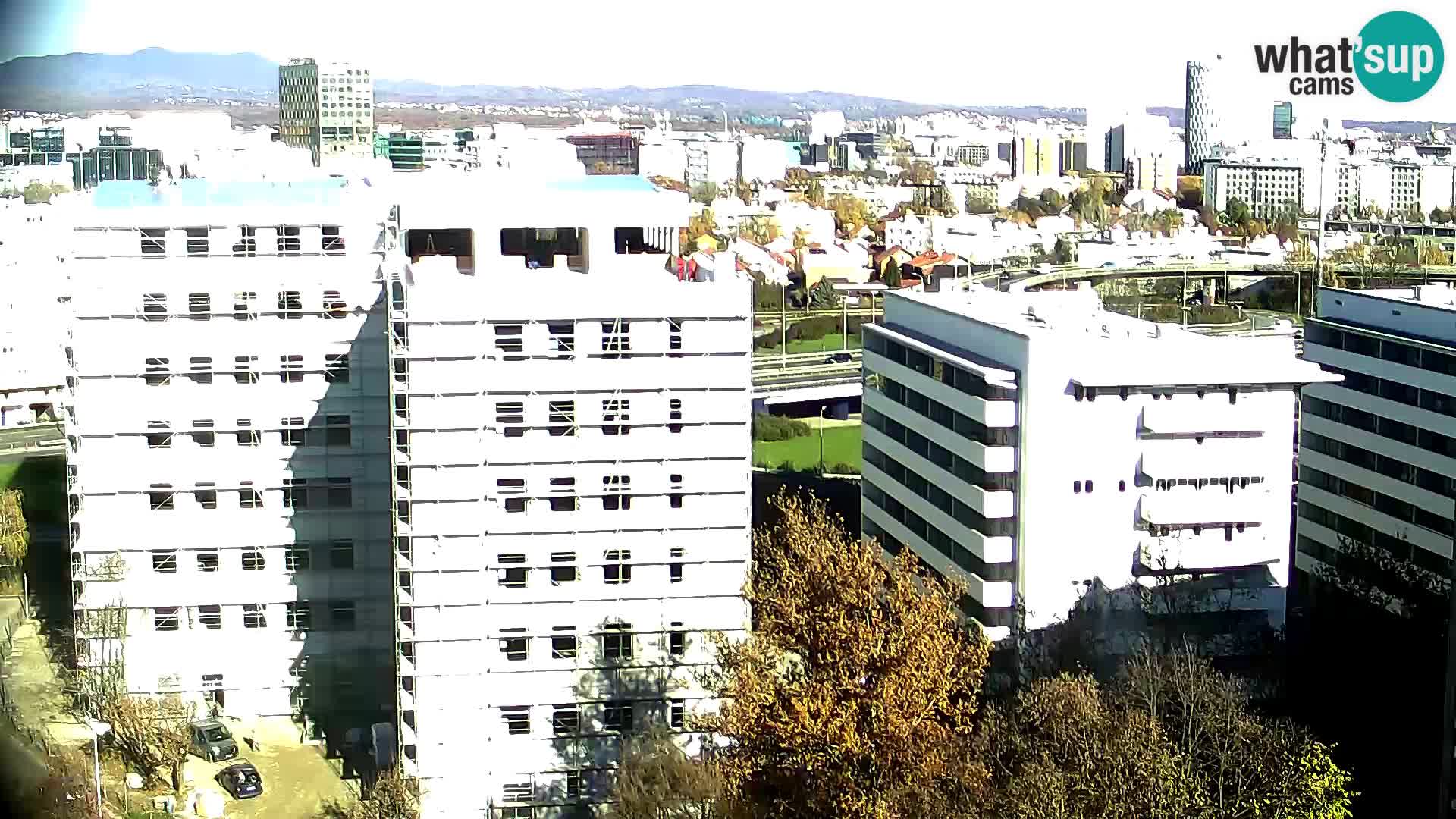 Live-Kreisverkehr Slavonska und Marin Držić Avenue zur Zagreb Webcam