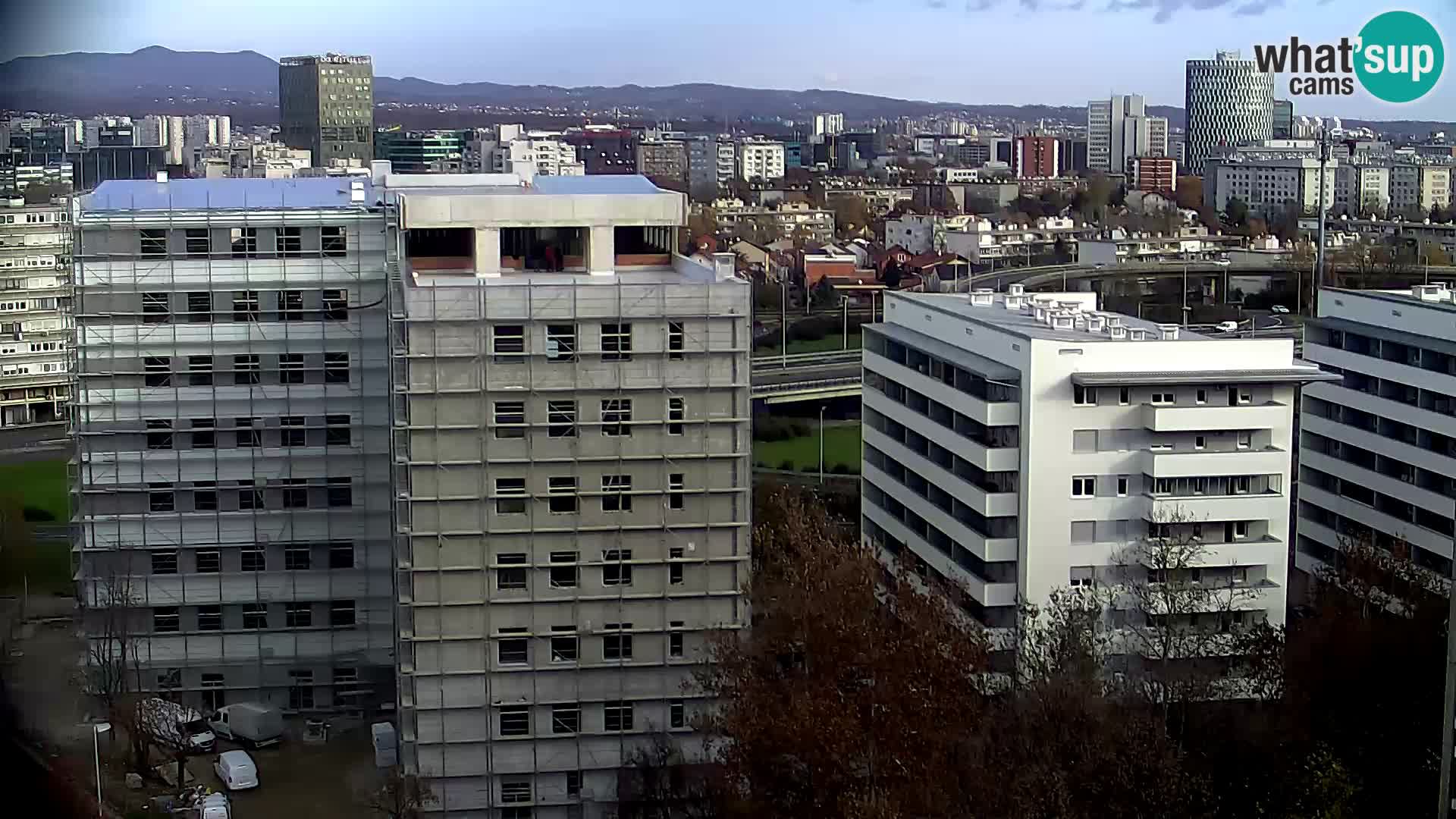 Live-Kreisverkehr Slavonska und Marin Držić Avenue zur Zagreb Webcam