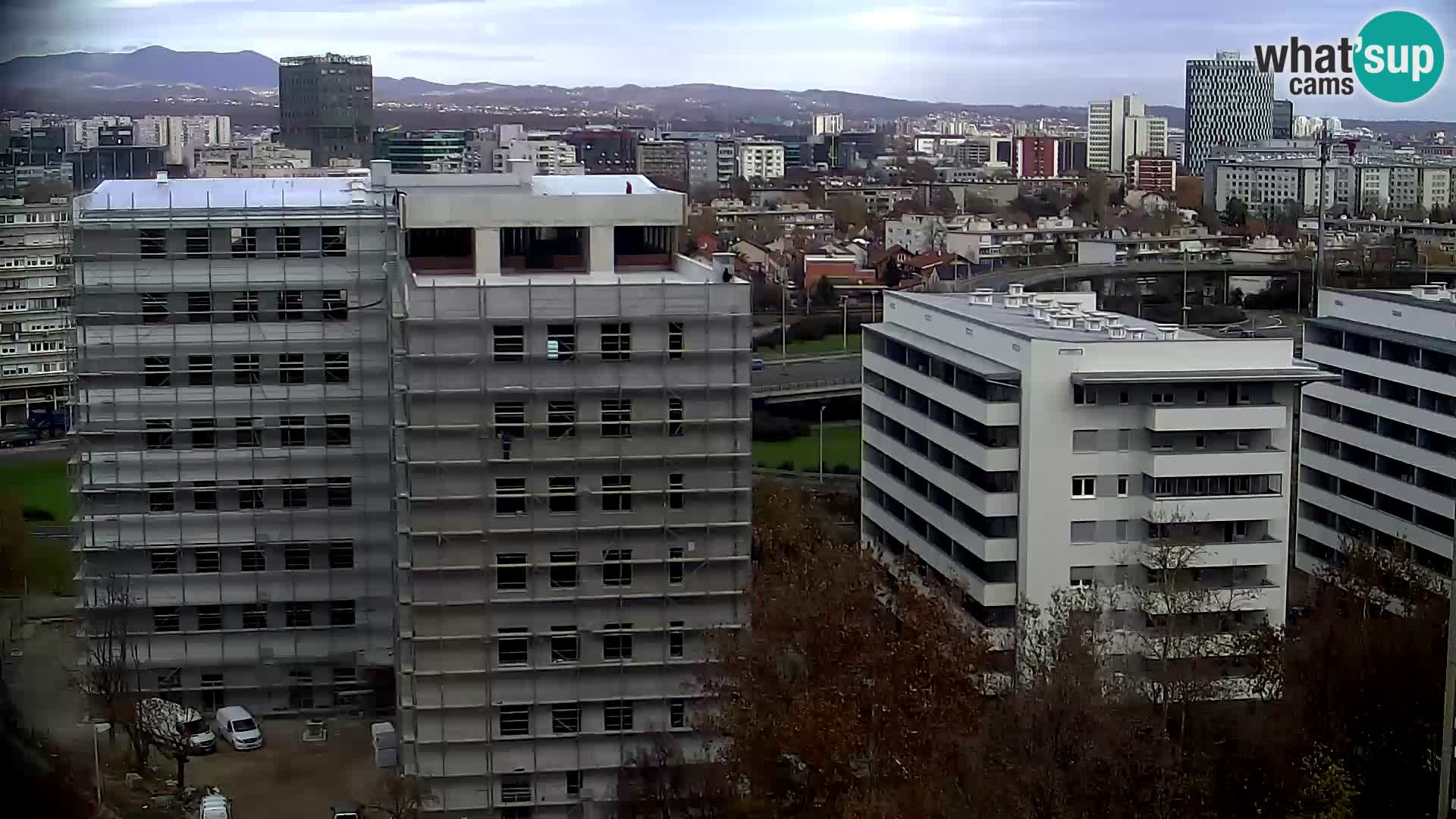 Krožišče Slavonske in Marin Držićeve ulice v Zagrebu v živo