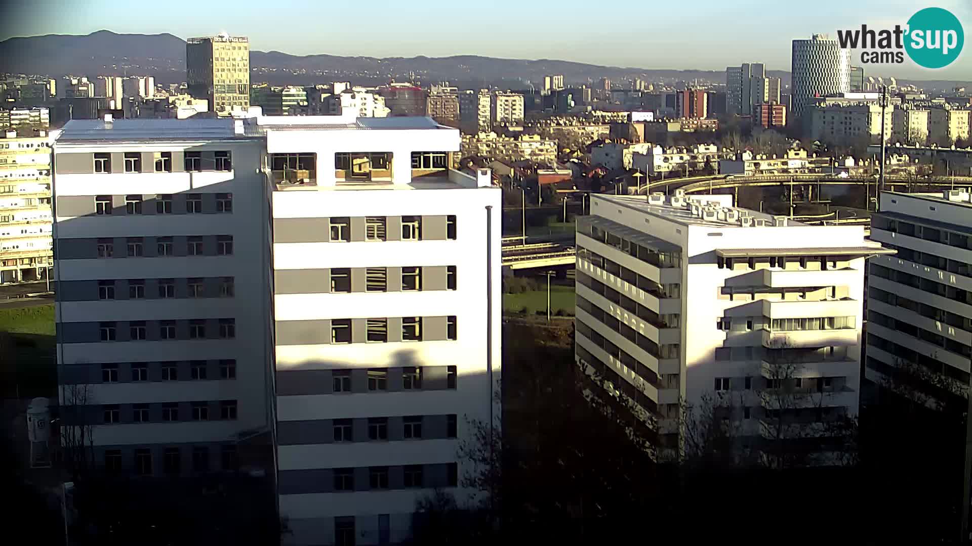 Rond-point en direct traversant les avenues Slavonska et Marin Držić à Zagreb webcam