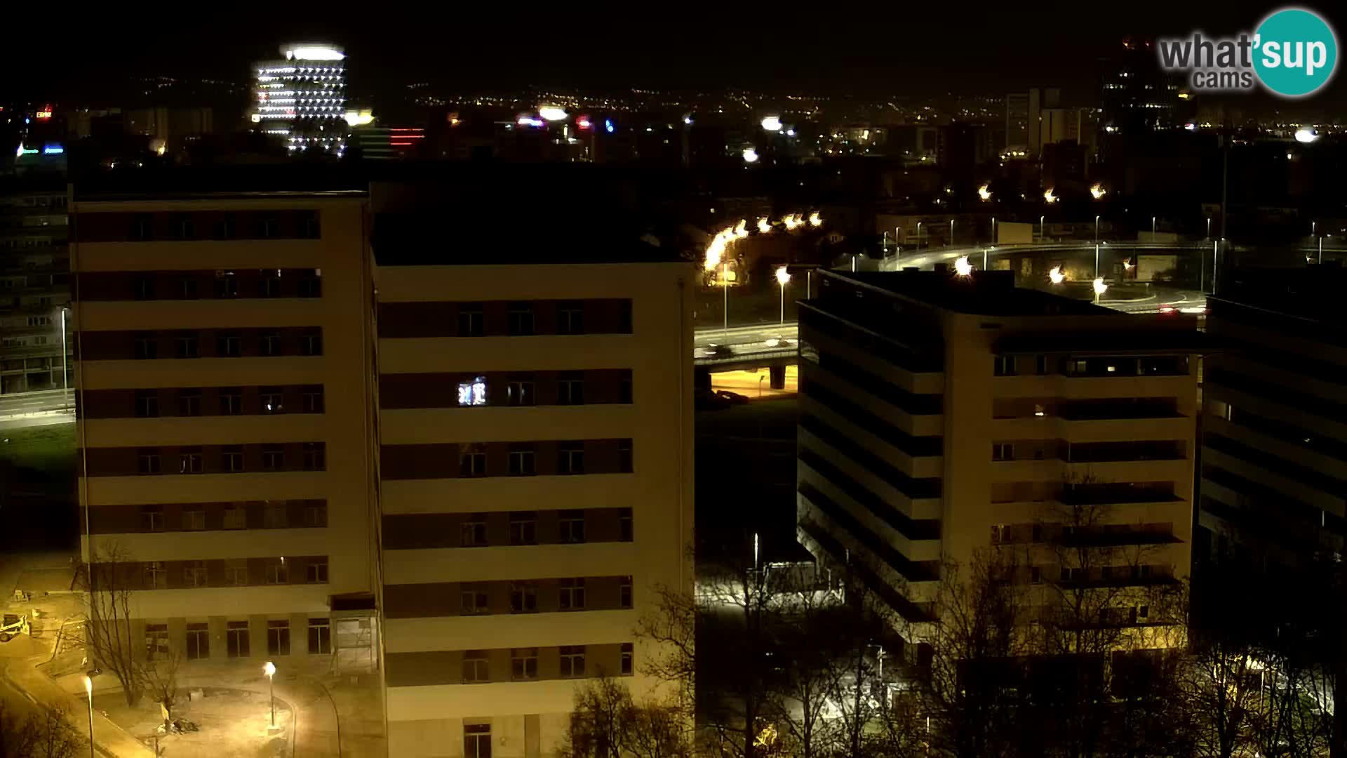 Rond-point en direct traversant les avenues Slavonska et Marin Držić à Zagreb webcam