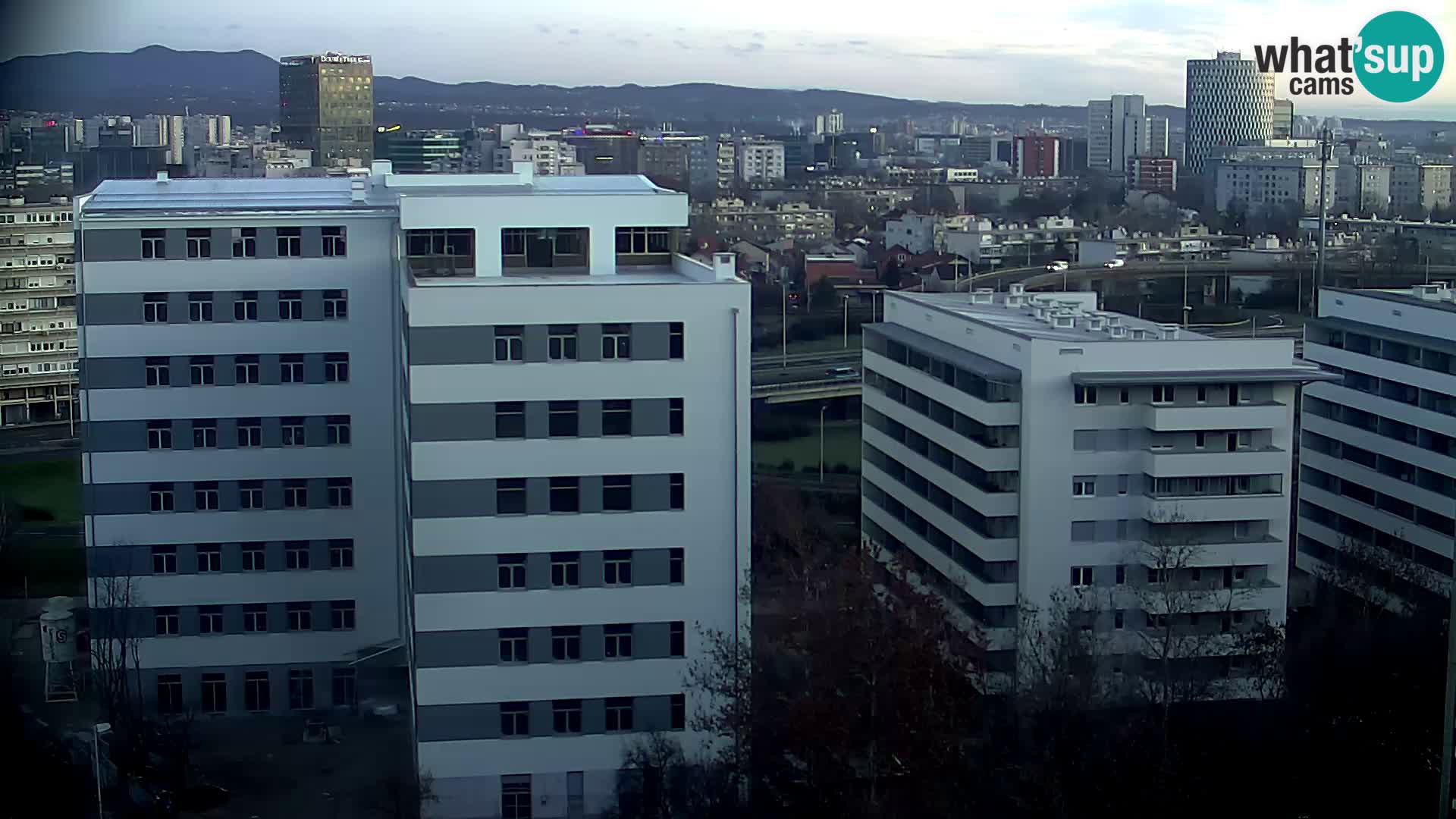 Rotatoria e incrocio viale Slavonska e Marin Držić  – webcam di Zagabria