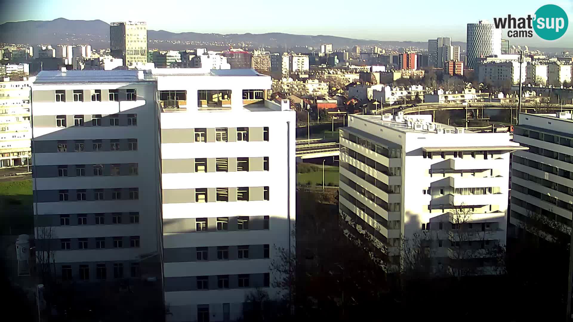 Live-Kreisverkehr Slavonska und Marin Držić Avenue zur Zagreb Webcam