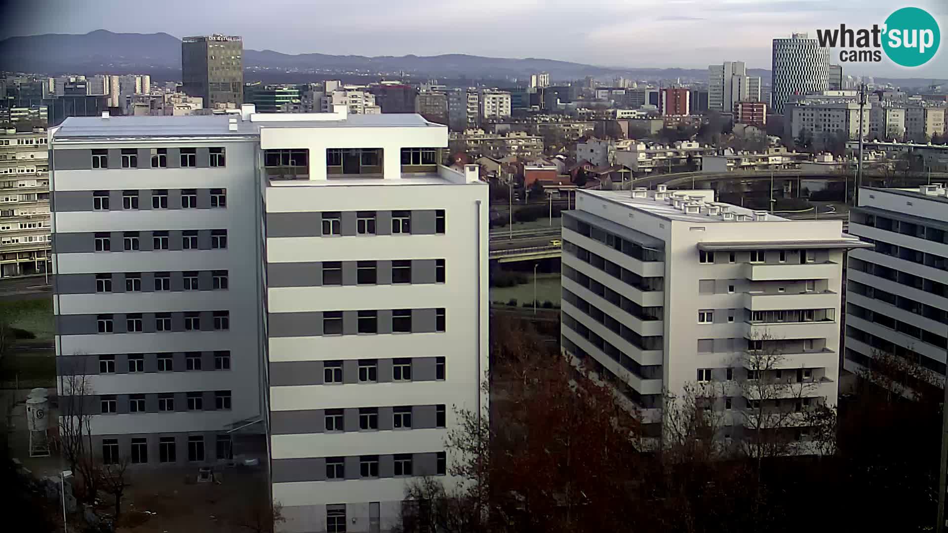 Rotatoria e incrocio viale Slavonska e Marin Držić  – webcam di Zagabria