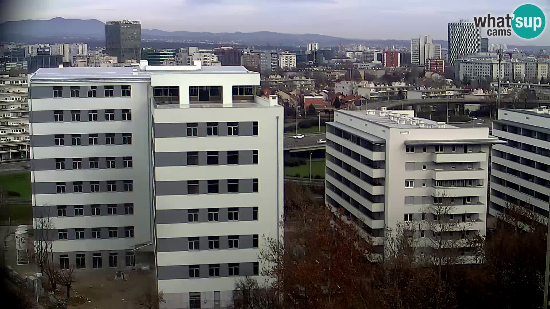 Rotatoria e incrocio viale Slavonska e Marin Držić  – webcam di Zagabria