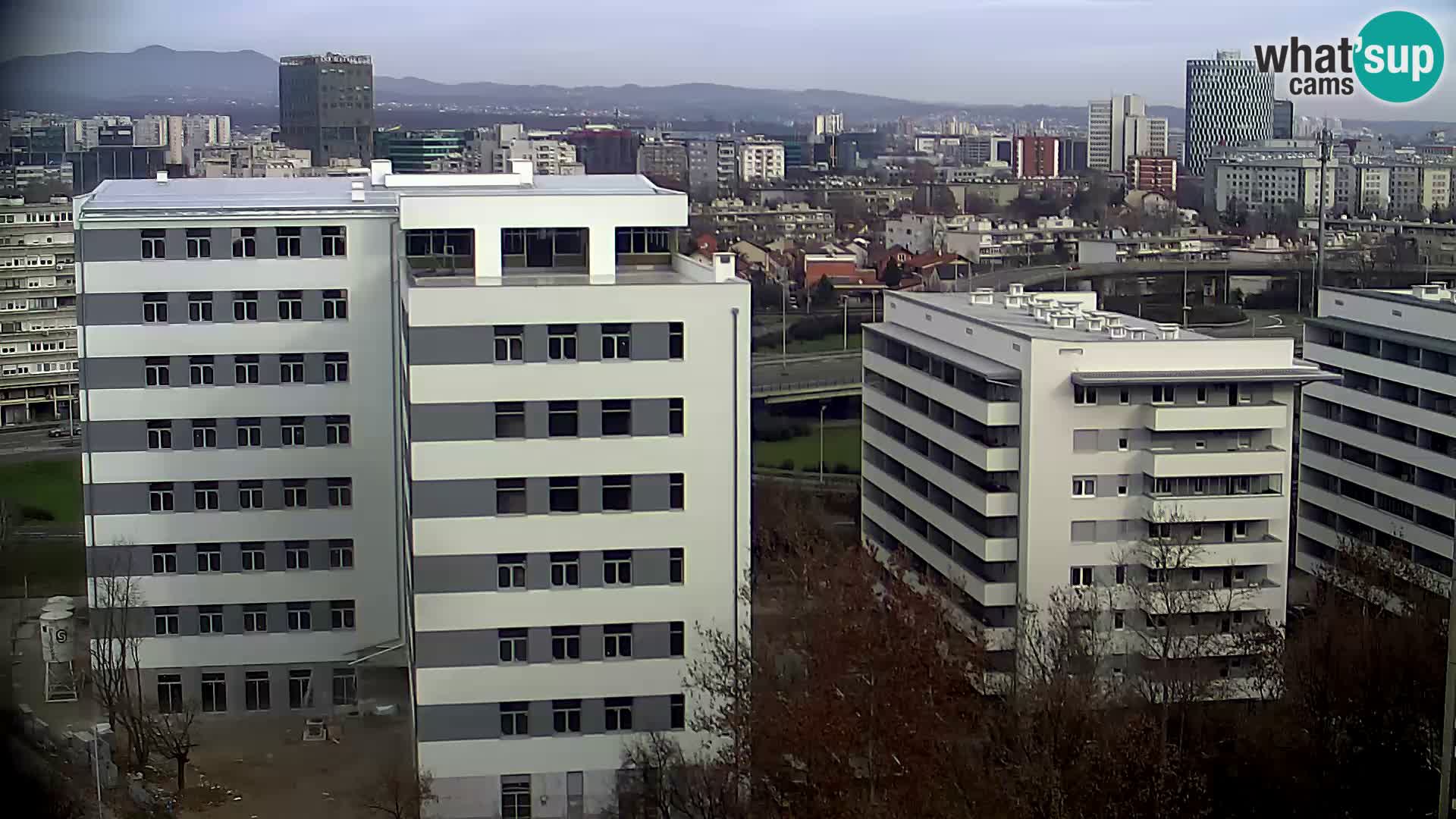 Live-Kreisverkehr Slavonska und Marin Držić Avenue zur Zagreb Webcam