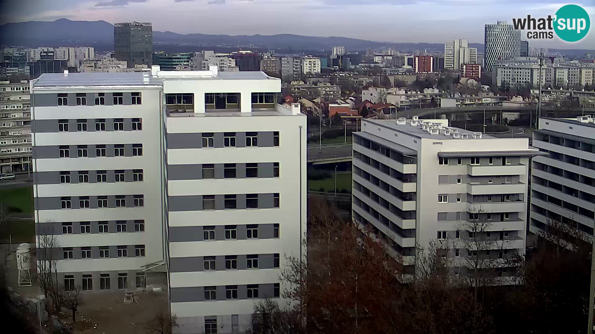 Rotatoria e incrocio viale Slavonska e Marin Držić  – webcam di Zagabria