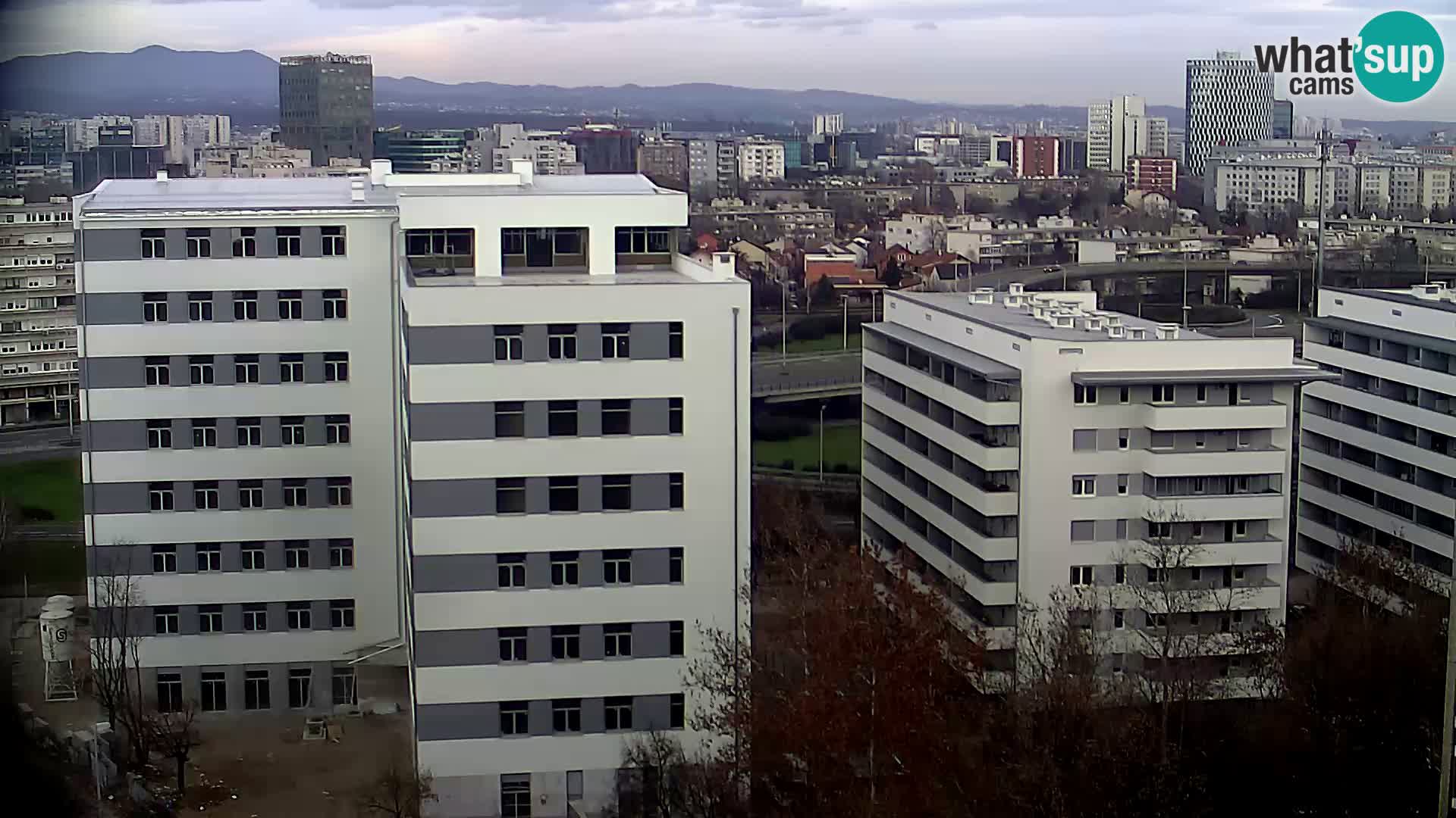 Live-Kreisverkehr Slavonska und Marin Držić Avenue zur Zagreb Webcam