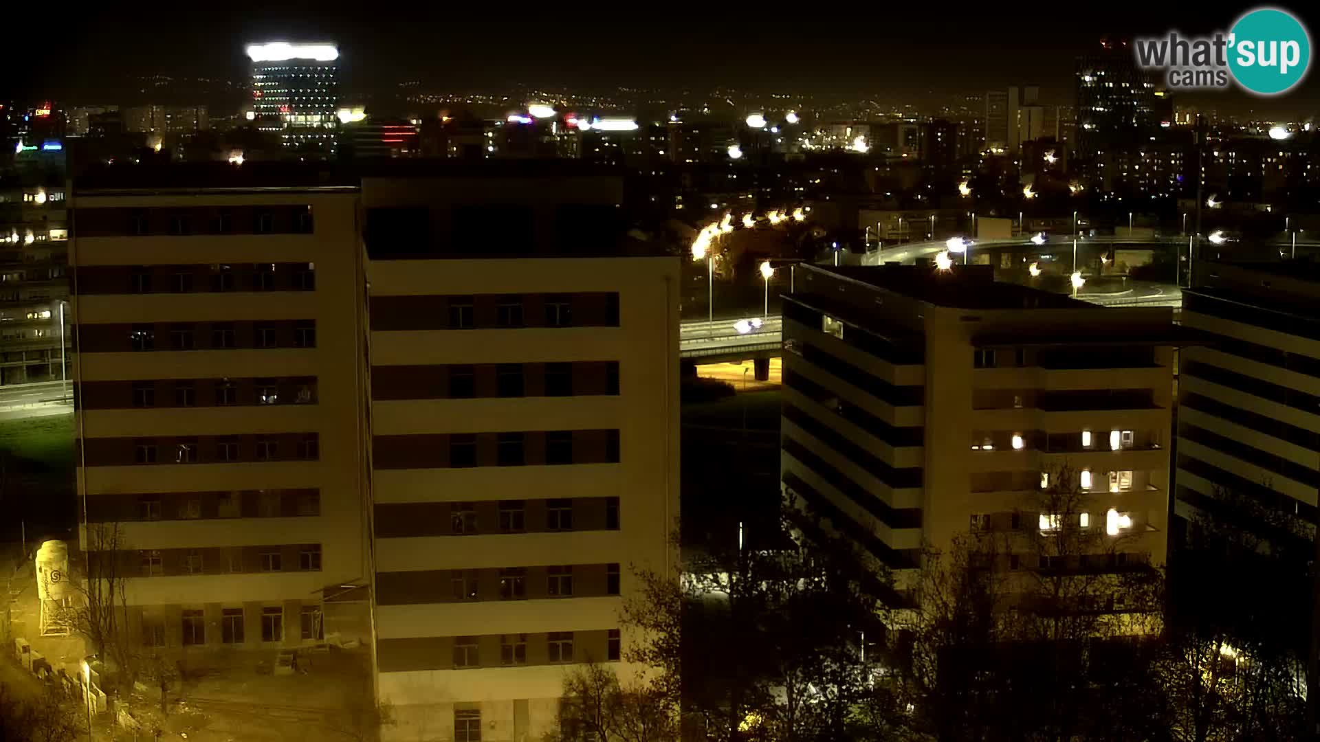 Rond-point en direct traversant les avenues Slavonska et Marin Držić à Zagreb webcam