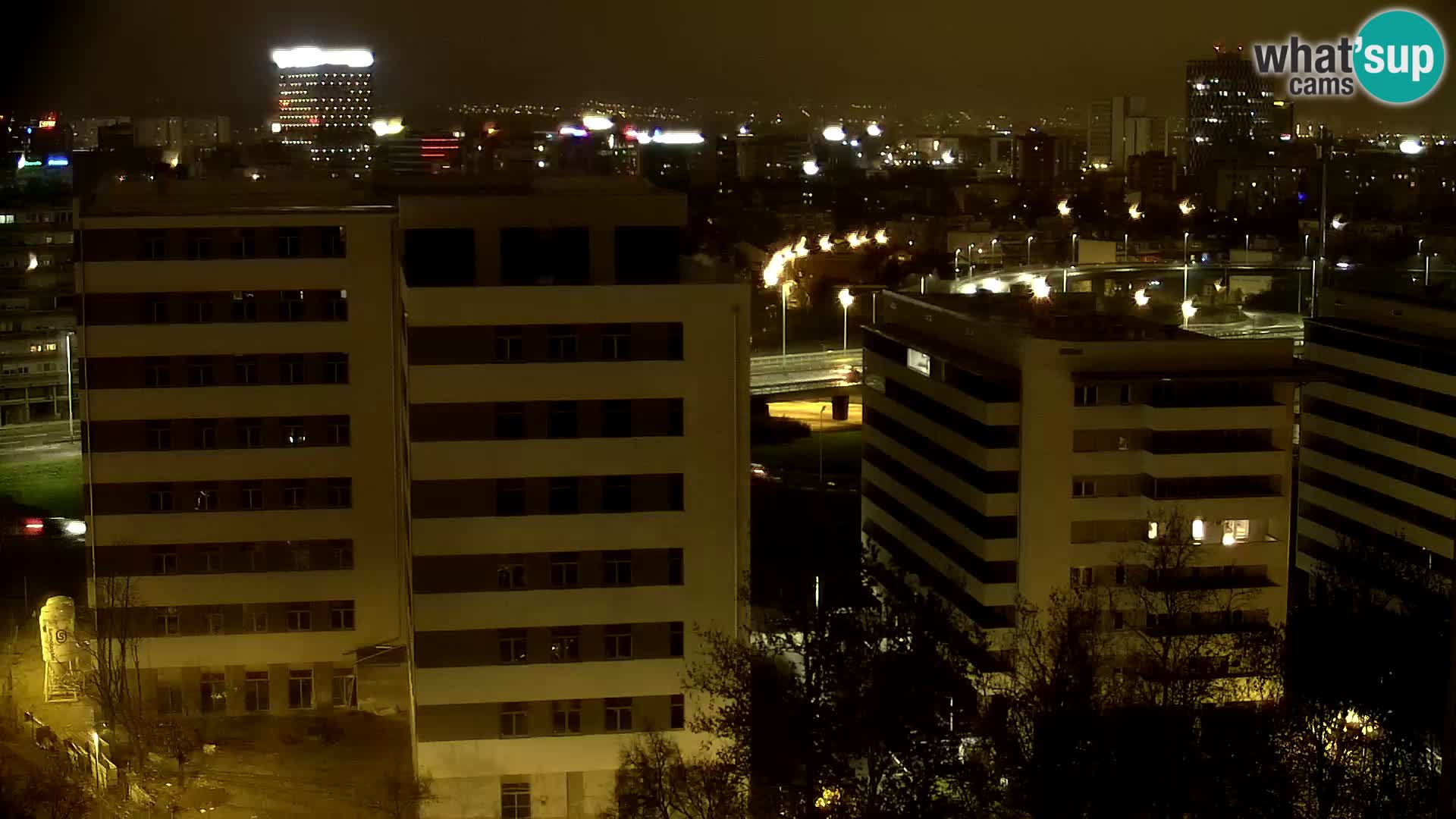 Rond-point en direct traversant les avenues Slavonska et Marin Držić à Zagreb webcam