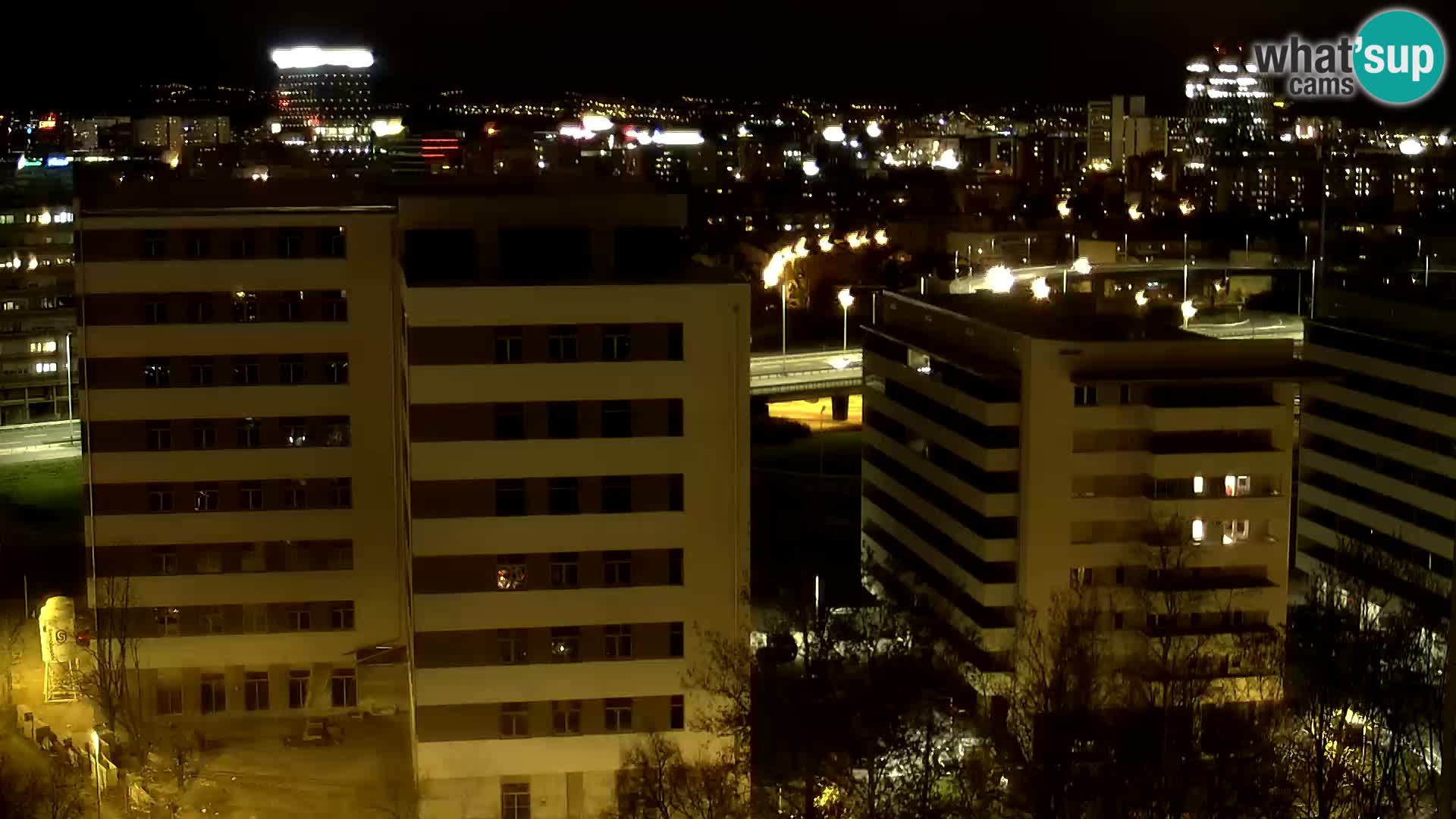 Rond-point en direct traversant les avenues Slavonska et Marin Držić à Zagreb webcam