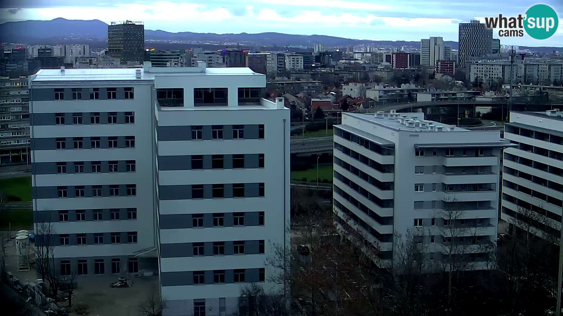 Rotatoria e incrocio viale Slavonska e Marin Držić  – webcam di Zagabria