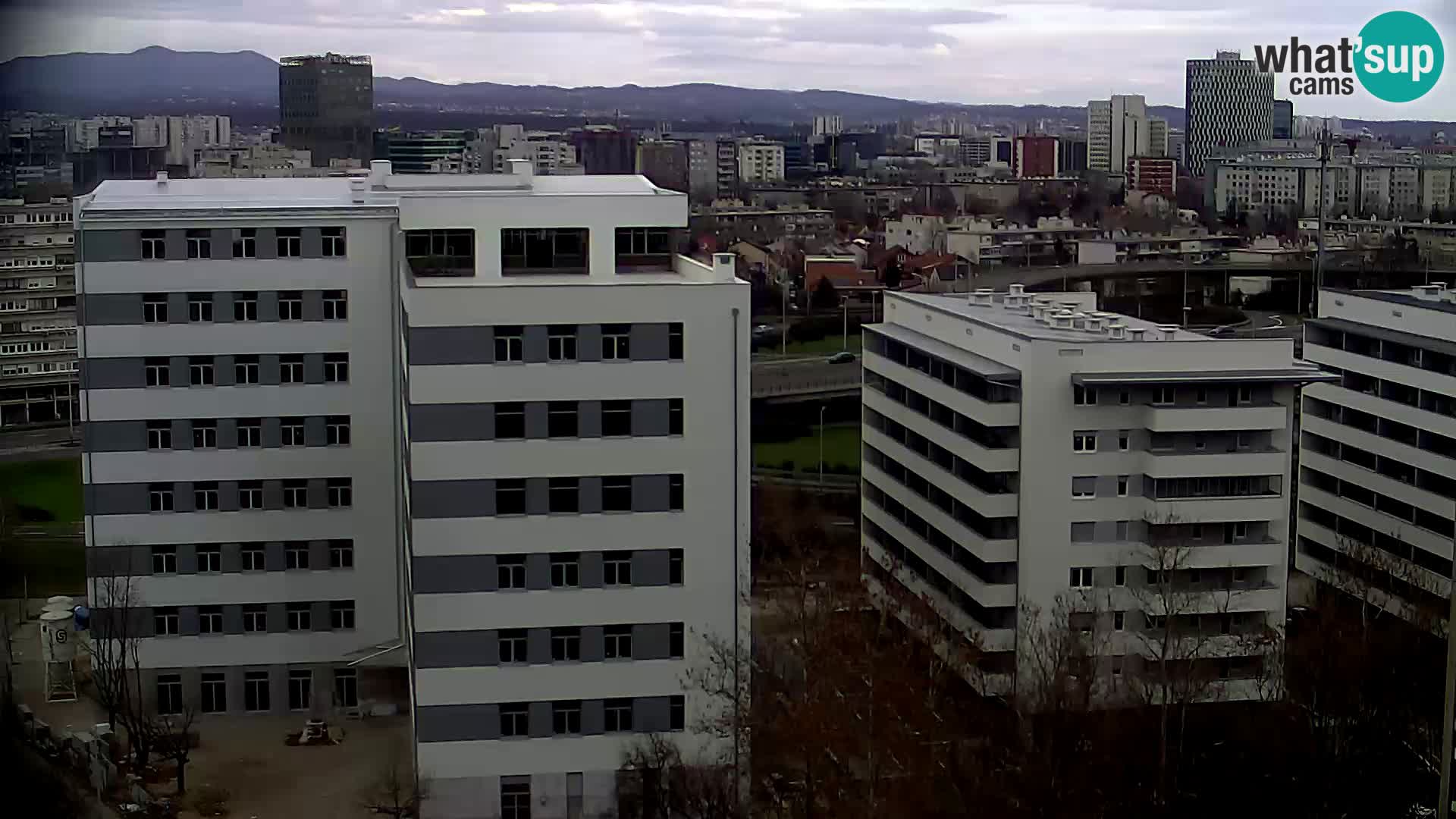 Rotatoria e incrocio viale Slavonska e Marin Držić  – webcam di Zagabria