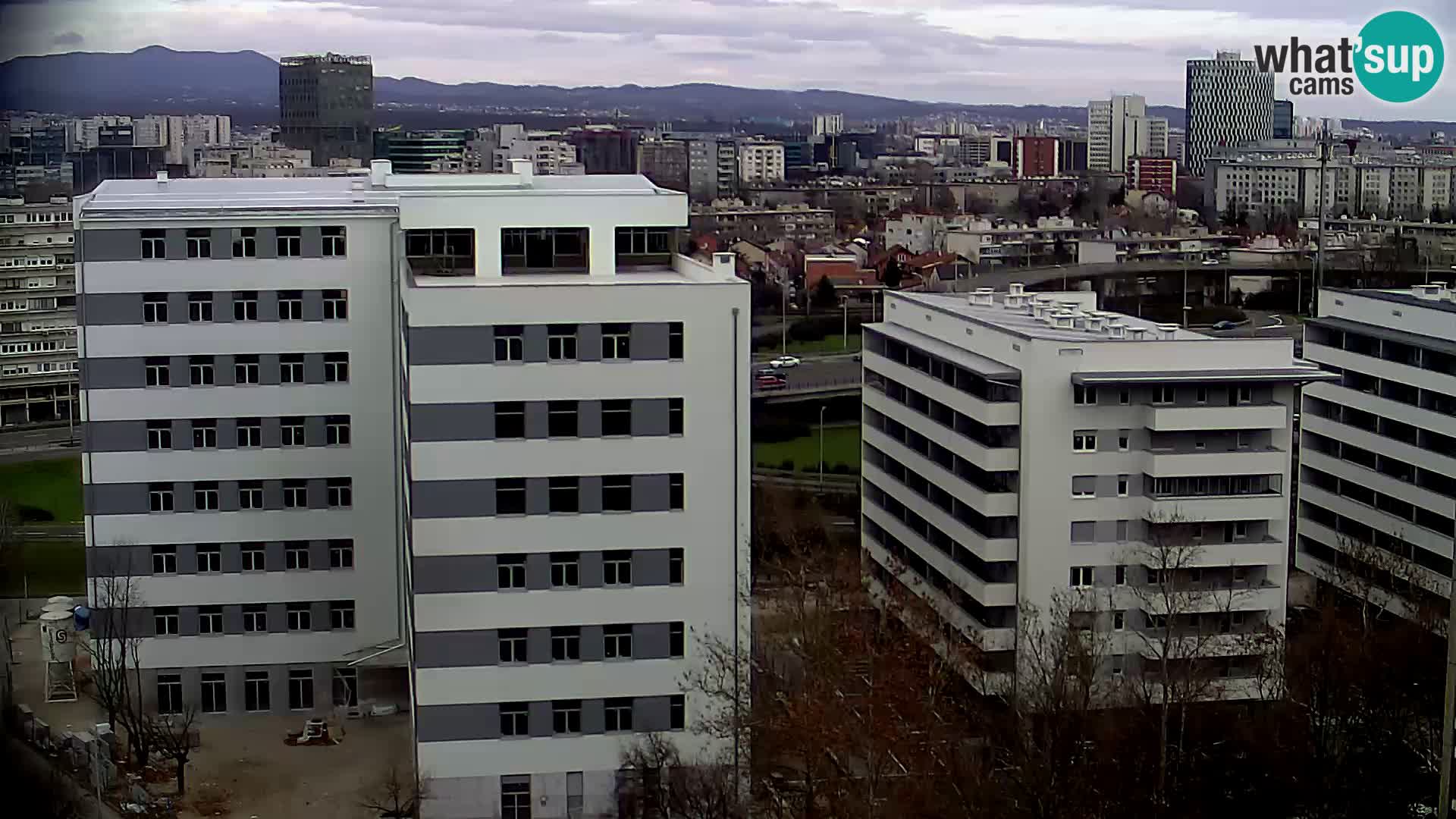 Rotatoria e incrocio viale Slavonska e Marin Držić  – webcam di Zagabria