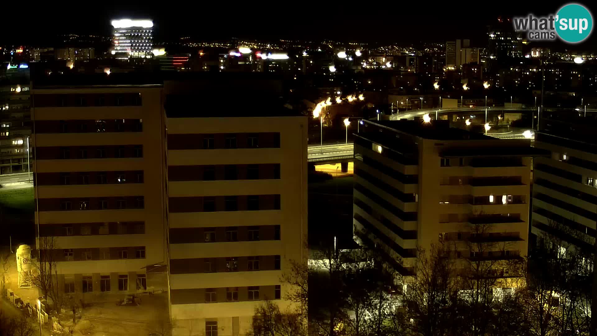 Live-Kreisverkehr Slavonska und Marin Držić Avenue zur Zagreb Webcam