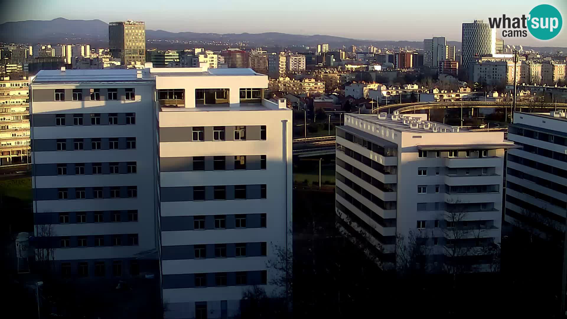 Live Interchange of Slavonska Avenue and Marin Držić Avenue in Zagreb webcam