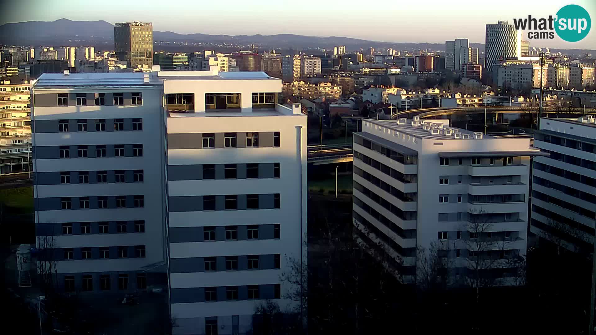 Live Interchange of Slavonska Avenue and Marin Držić Avenue in Zagreb webcam