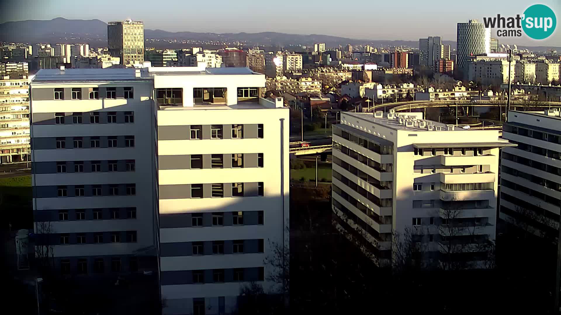 Live Interchange of Slavonska Avenue and Marin Držić Avenue in Zagreb webcam