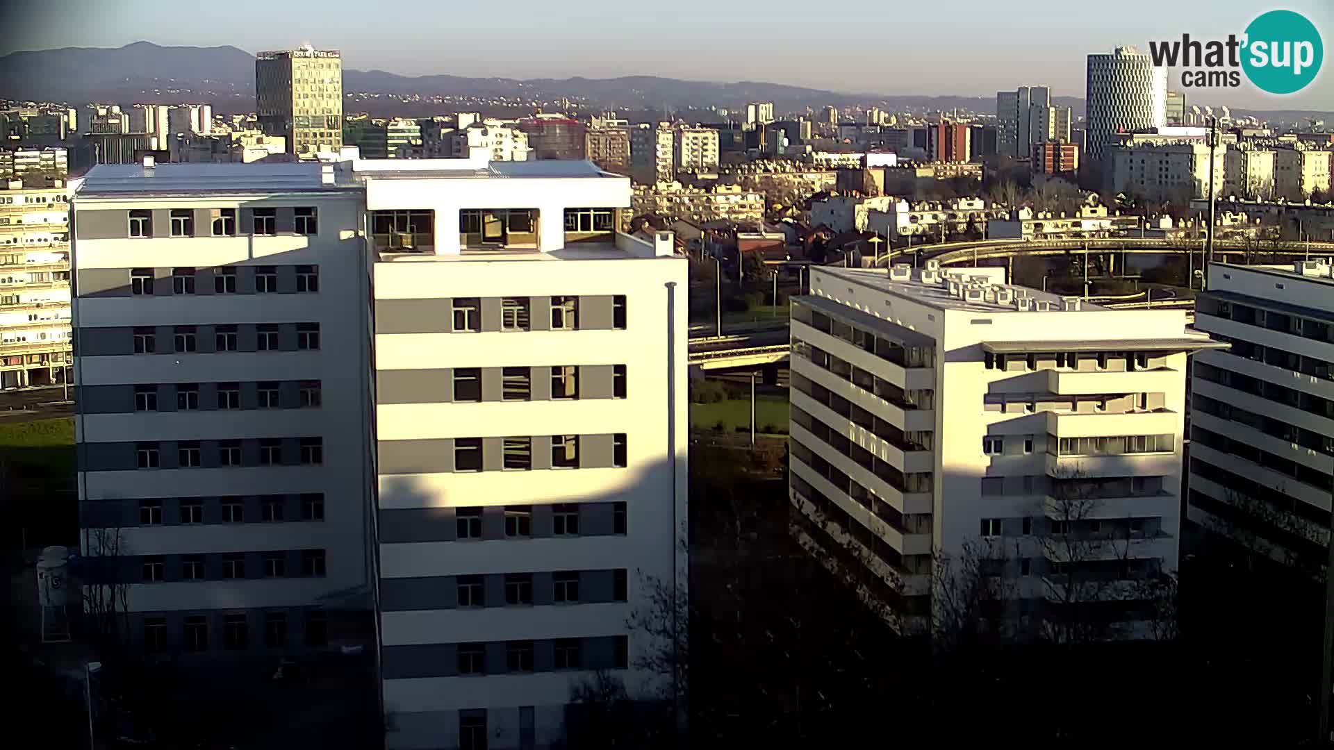 Live Interchange of Slavonska Avenue and Marin Držić Avenue in Zagreb webcam