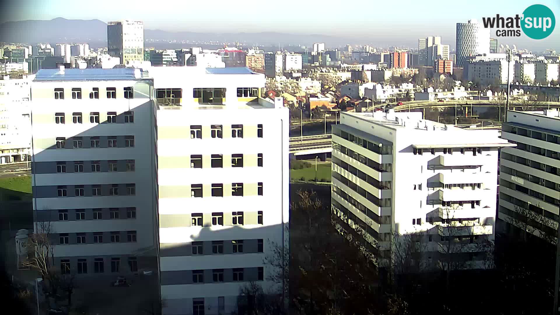 Live Interchange of Slavonska Avenue and Marin Držić Avenue in Zagreb webcam