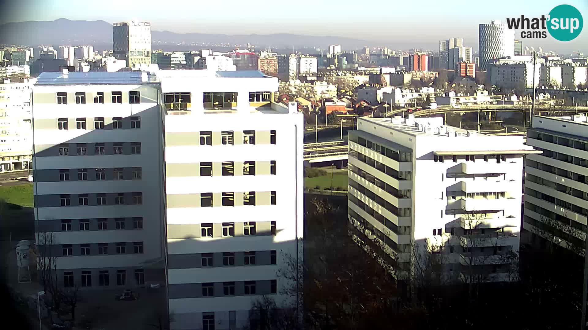 Live-Kreisverkehr Slavonska und Marin Držić Avenue zur Zagreb Webcam