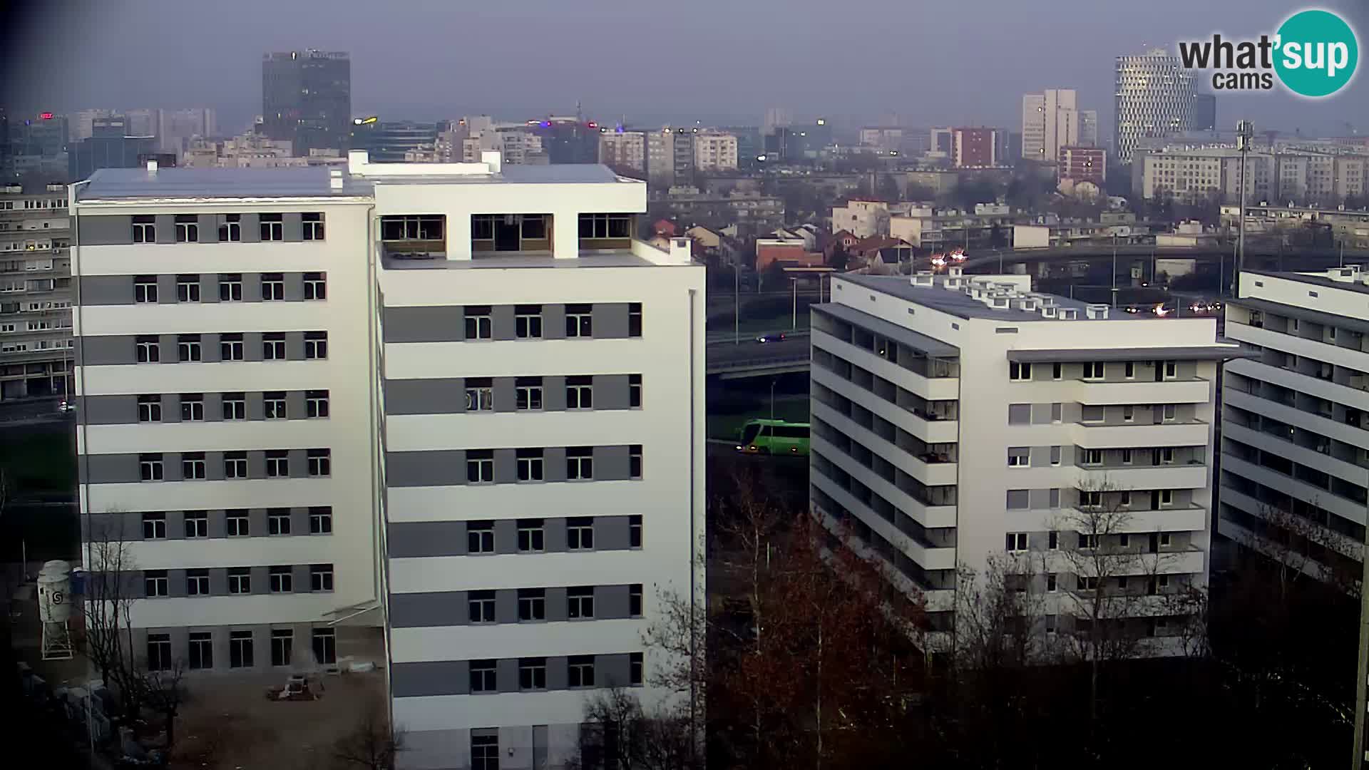 Live-Kreisverkehr Slavonska und Marin Držić Avenue zur Zagreb Webcam