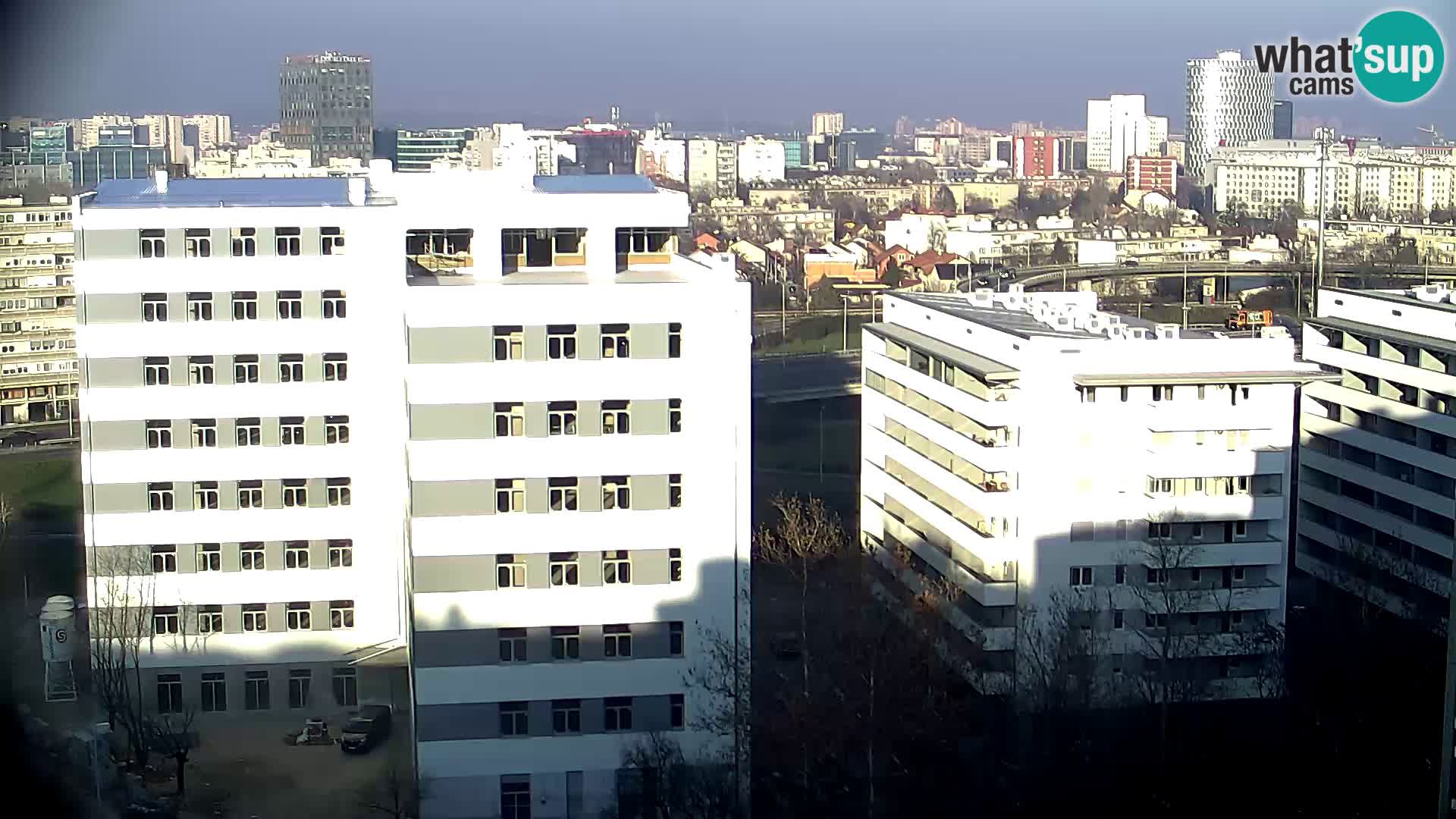 Rond-point en direct traversant les avenues Slavonska et Marin Držić à Zagreb webcam