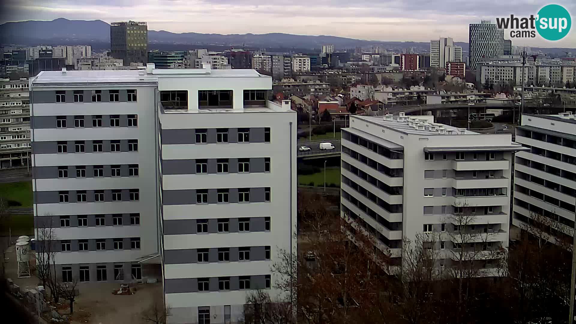 Rotatoria e incrocio viale Slavonska e Marin Držić  – webcam di Zagabria