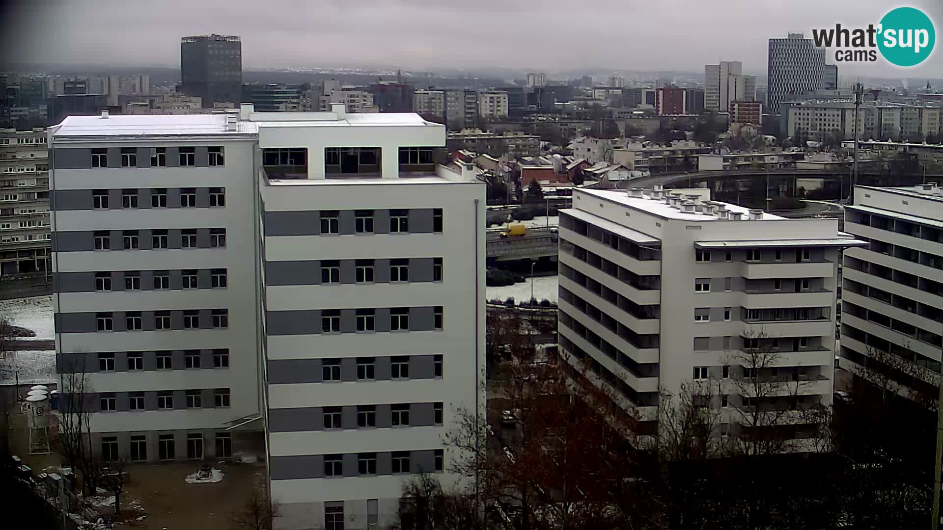 Rond-point en direct traversant les avenues Slavonska et Marin Držić à Zagreb webcam