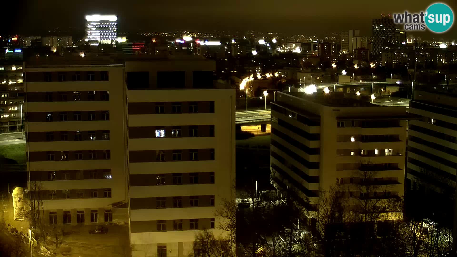 Rond-point en direct traversant les avenues Slavonska et Marin Držić à Zagreb webcam