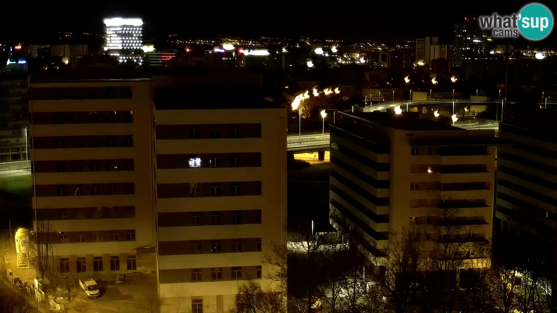 Rond-point en direct traversant les avenues Slavonska et Marin Držić à Zagreb webcam