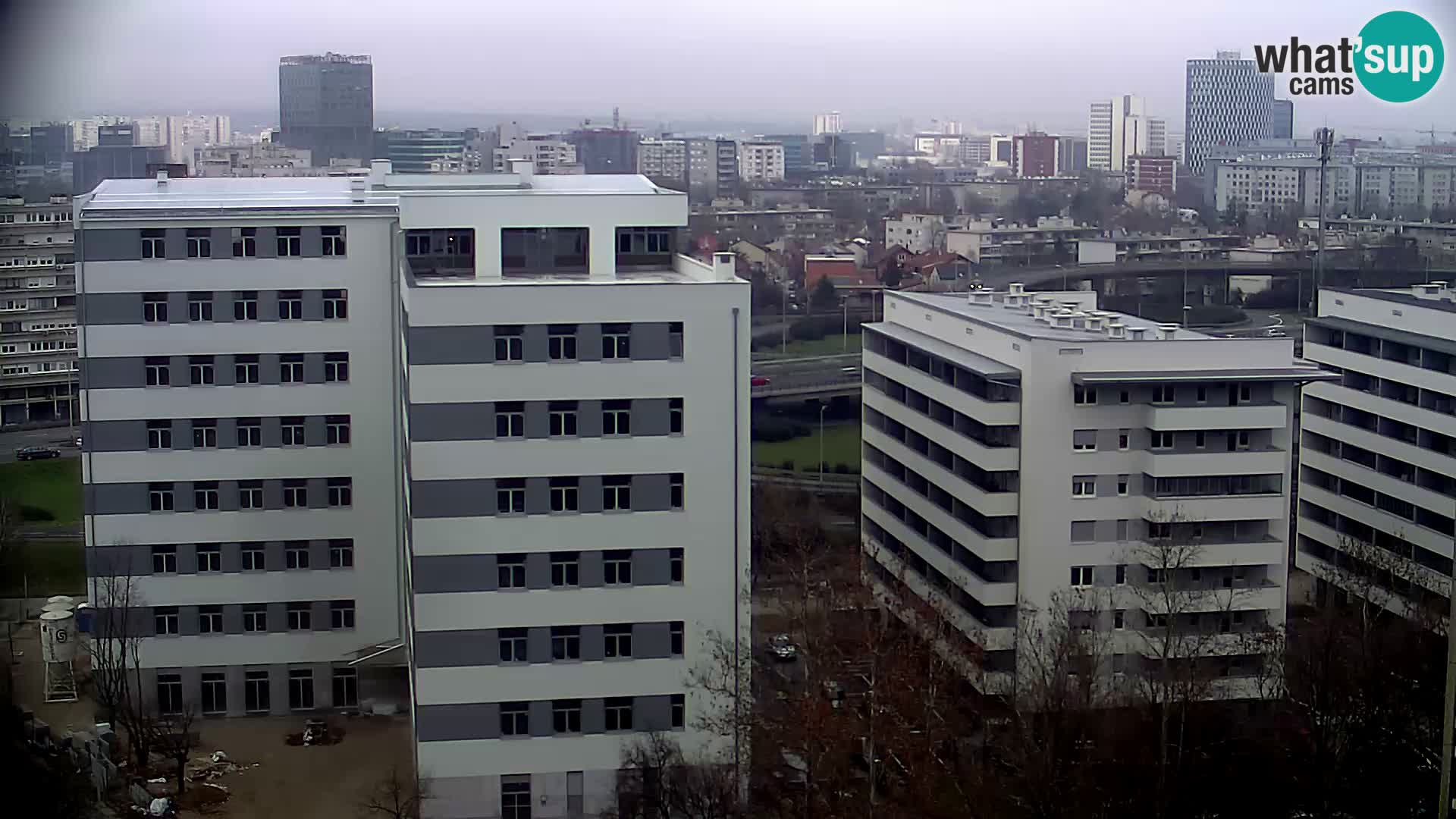 Rond-point en direct traversant les avenues Slavonska et Marin Držić à Zagreb webcam