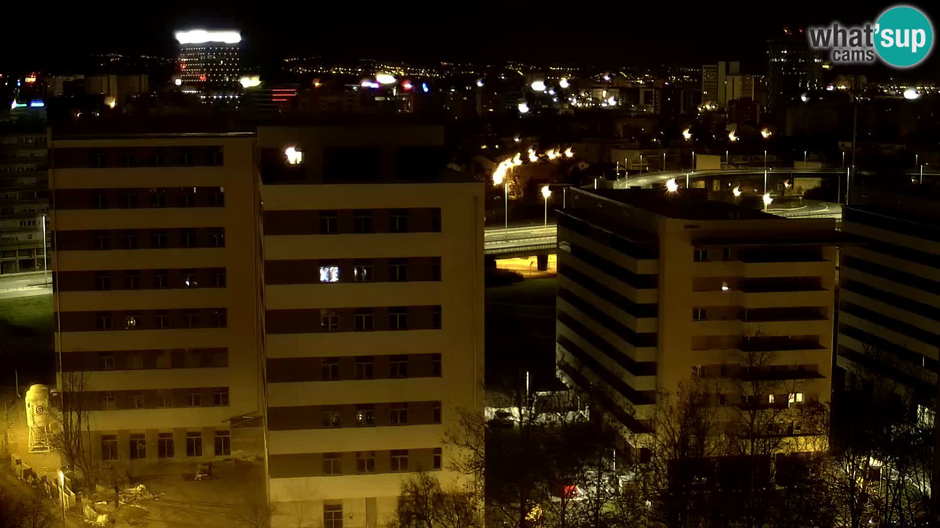 Rond-point en direct traversant les avenues Slavonska et Marin Držić à Zagreb webcam