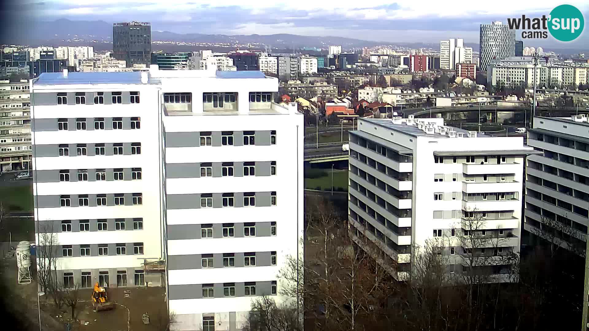 Rond-point en direct traversant les avenues Slavonska et Marin Držić à Zagreb webcam