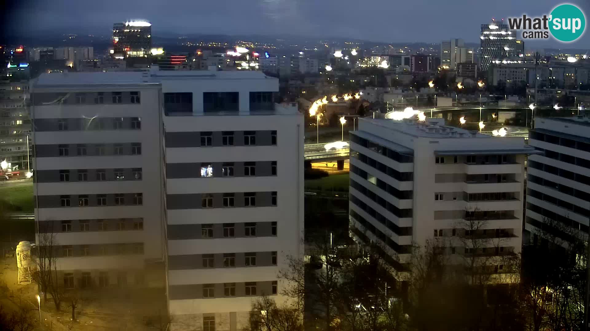 Rotatoria e incrocio viale Slavonska e Marin Držić  – webcam di Zagabria