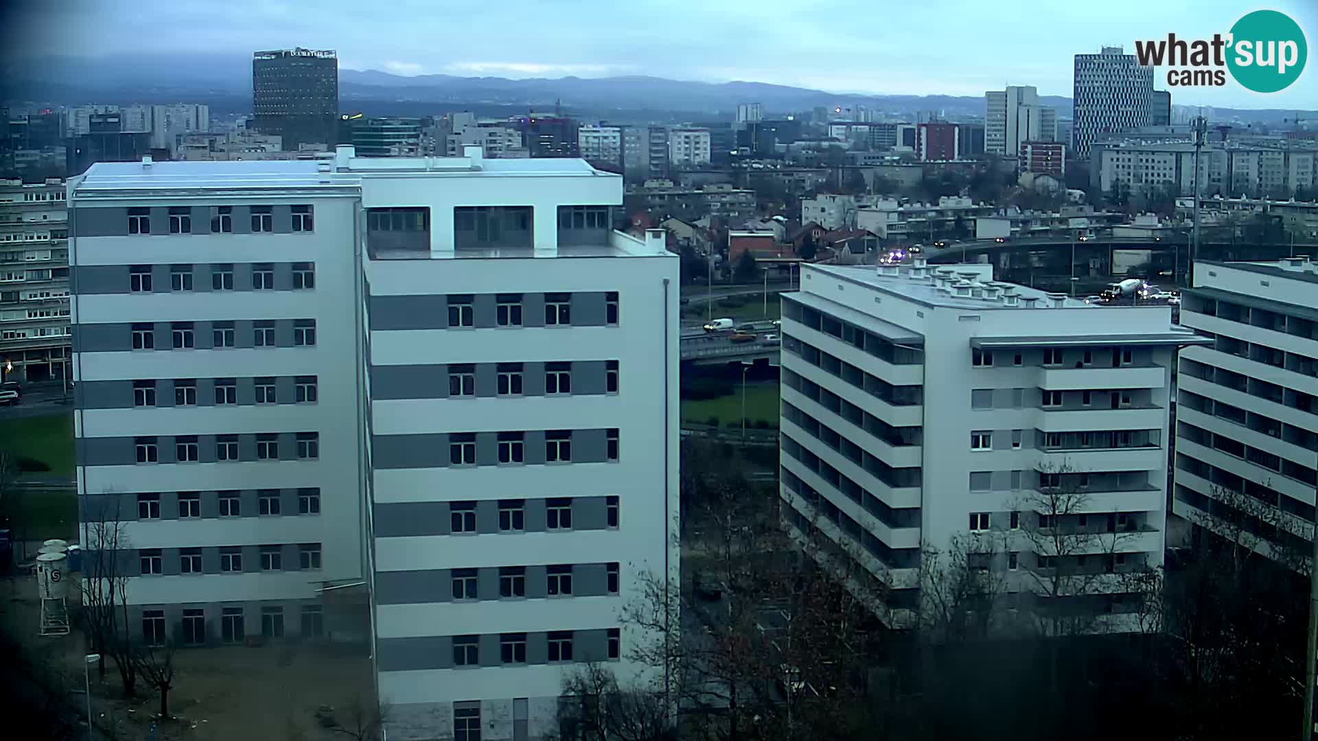 Rotatoria e incrocio viale Slavonska e Marin Držić  – webcam di Zagabria