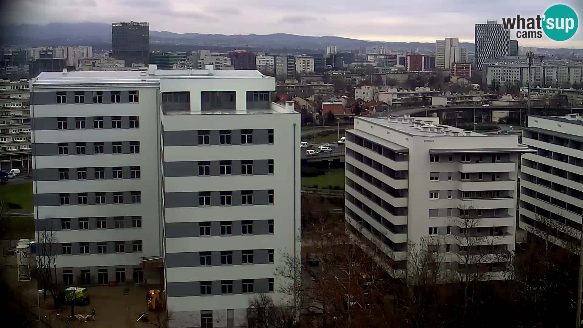 Live-Kreisverkehr Slavonska und Marin Držić Avenue zur Zagreb Webcam