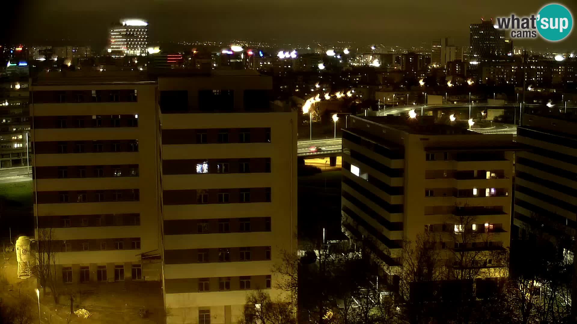 Rond-point en direct traversant les avenues Slavonska et Marin Držić à Zagreb webcam