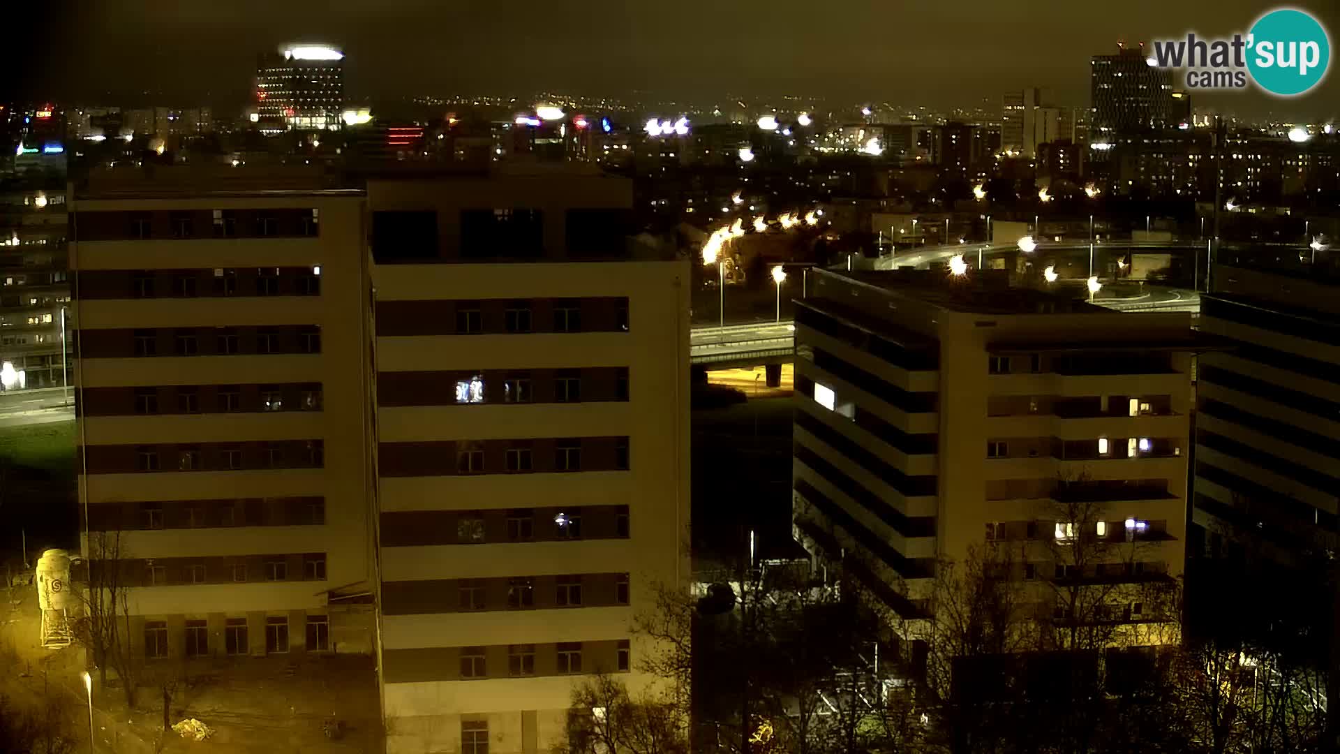 Rond-point en direct traversant les avenues Slavonska et Marin Držić à Zagreb webcam