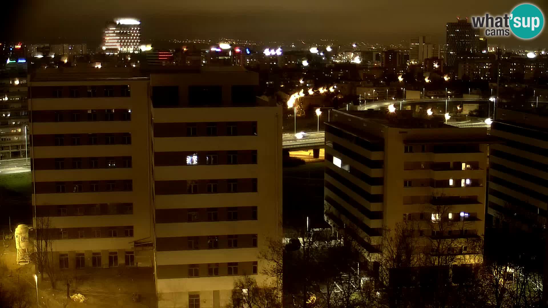 Rond-point en direct traversant les avenues Slavonska et Marin Držić à Zagreb webcam