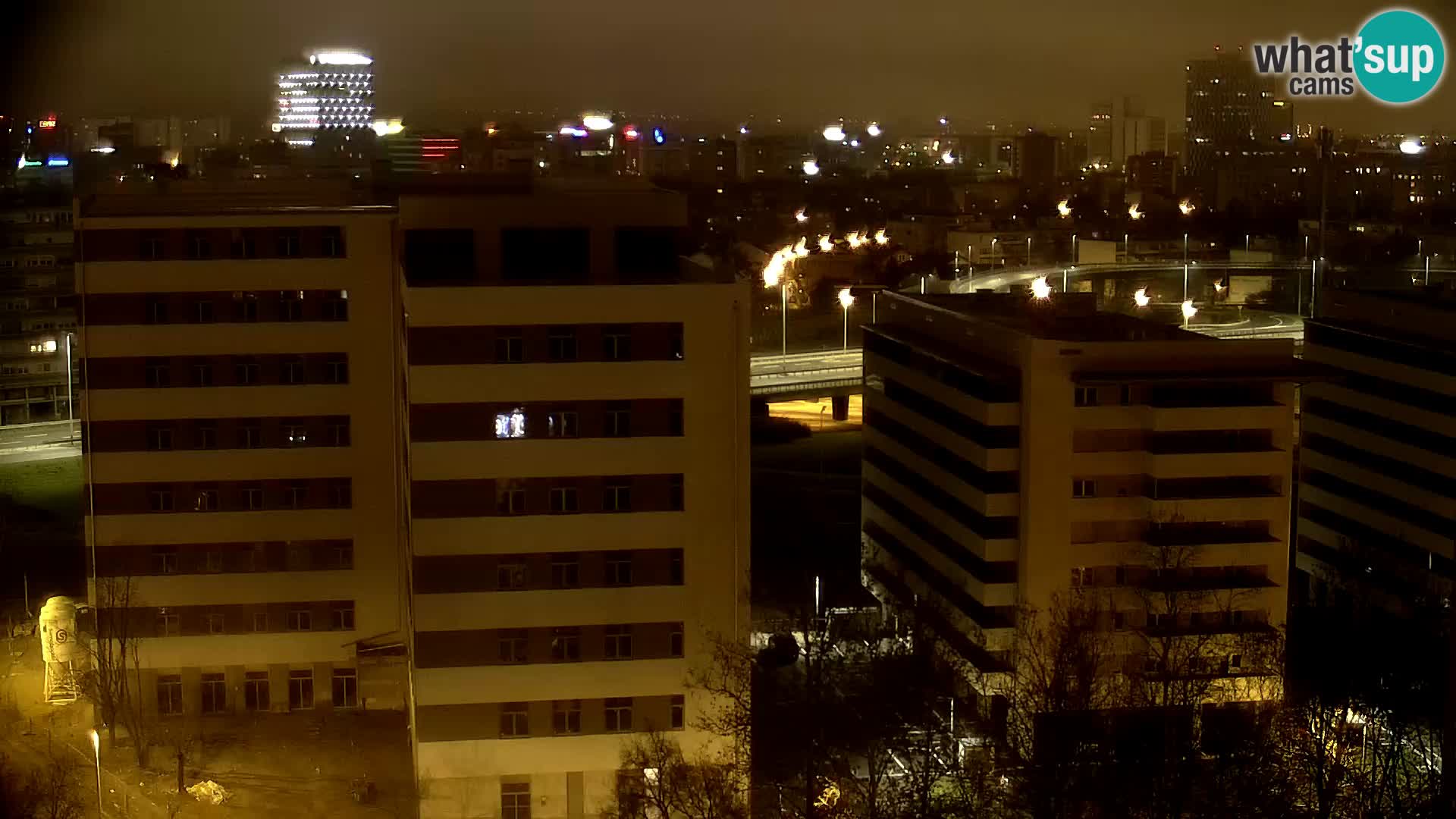 Rond-point en direct traversant les avenues Slavonska et Marin Držić à Zagreb webcam