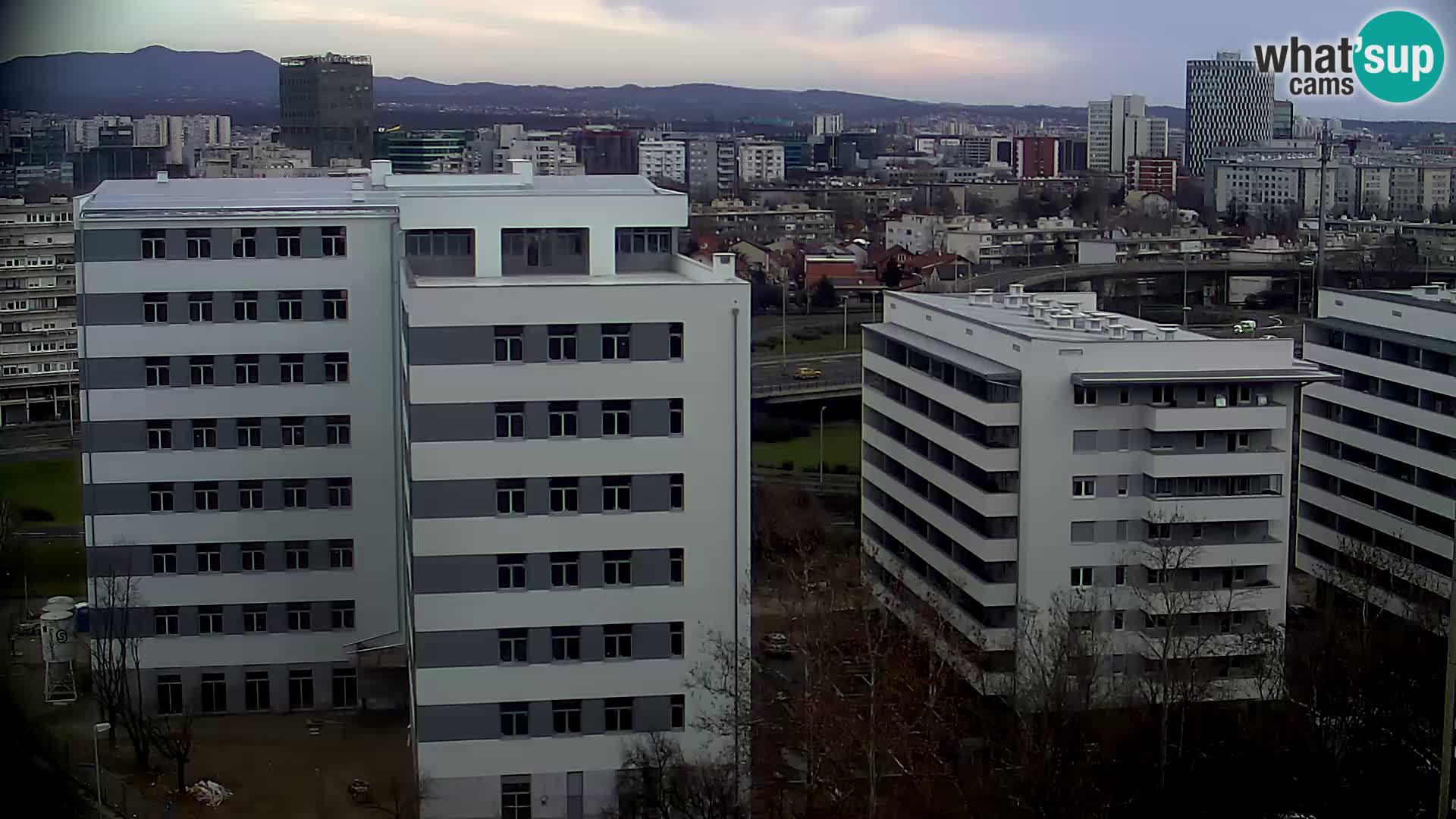 Rotatoria e incrocio viale Slavonska e Marin Držić  – webcam di Zagabria