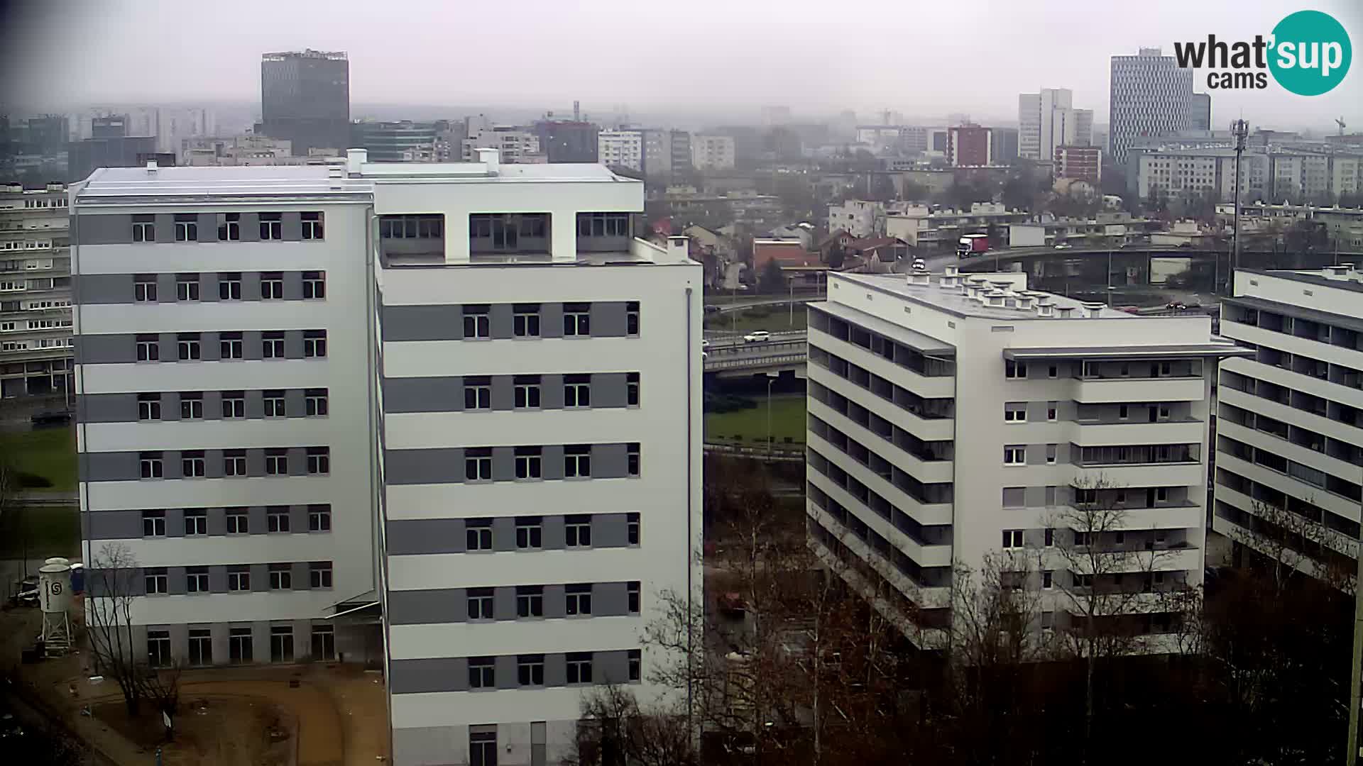 Rond-point en direct traversant les avenues Slavonska et Marin Držić à Zagreb webcam