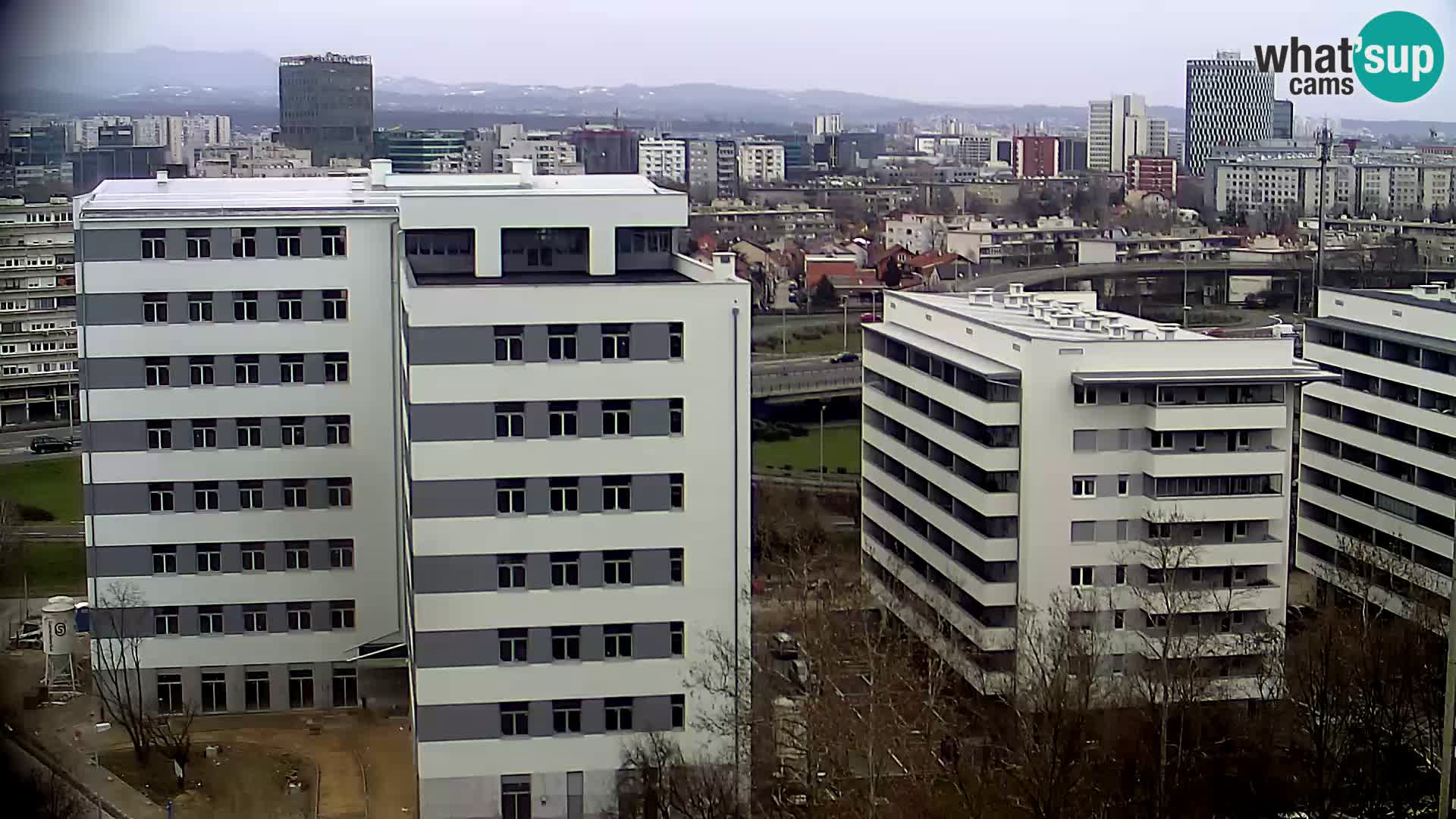 Rotatoria e incrocio viale Slavonska e Marin Držić  – webcam di Zagabria