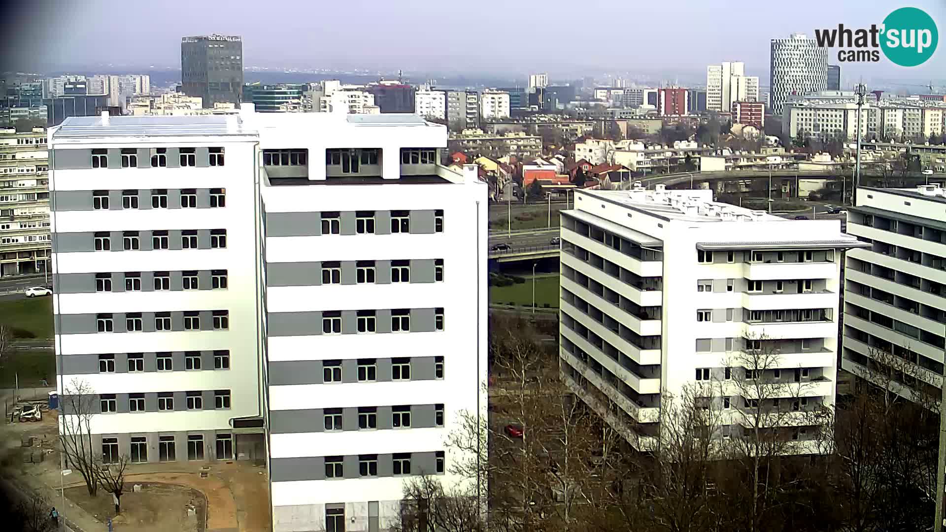 Rond-point en direct traversant les avenues Slavonska et Marin Držić à Zagreb webcam