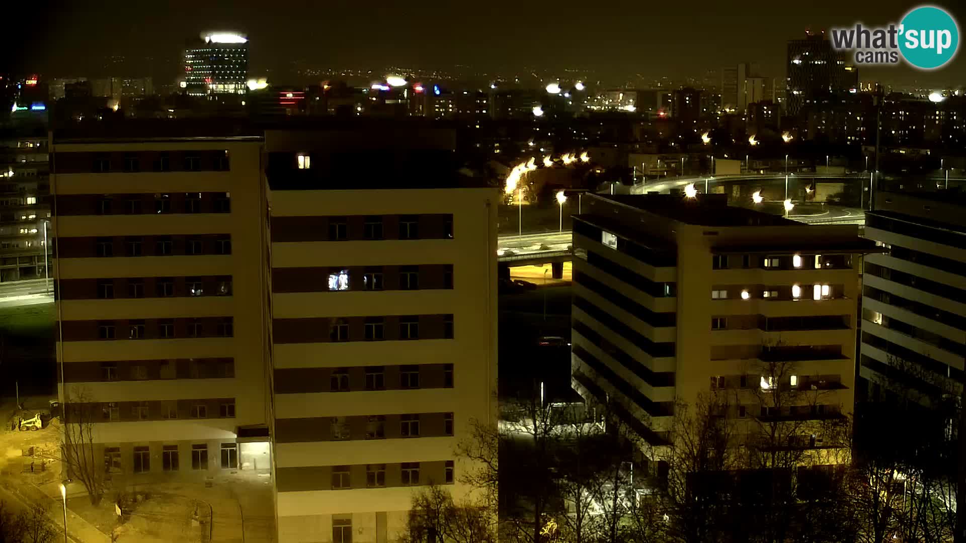 Rond-point en direct traversant les avenues Slavonska et Marin Držić à Zagreb webcam