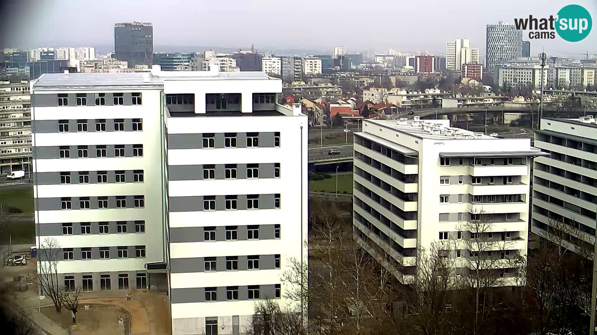 Rond-point en direct traversant les avenues Slavonska et Marin Držić à Zagreb webcam