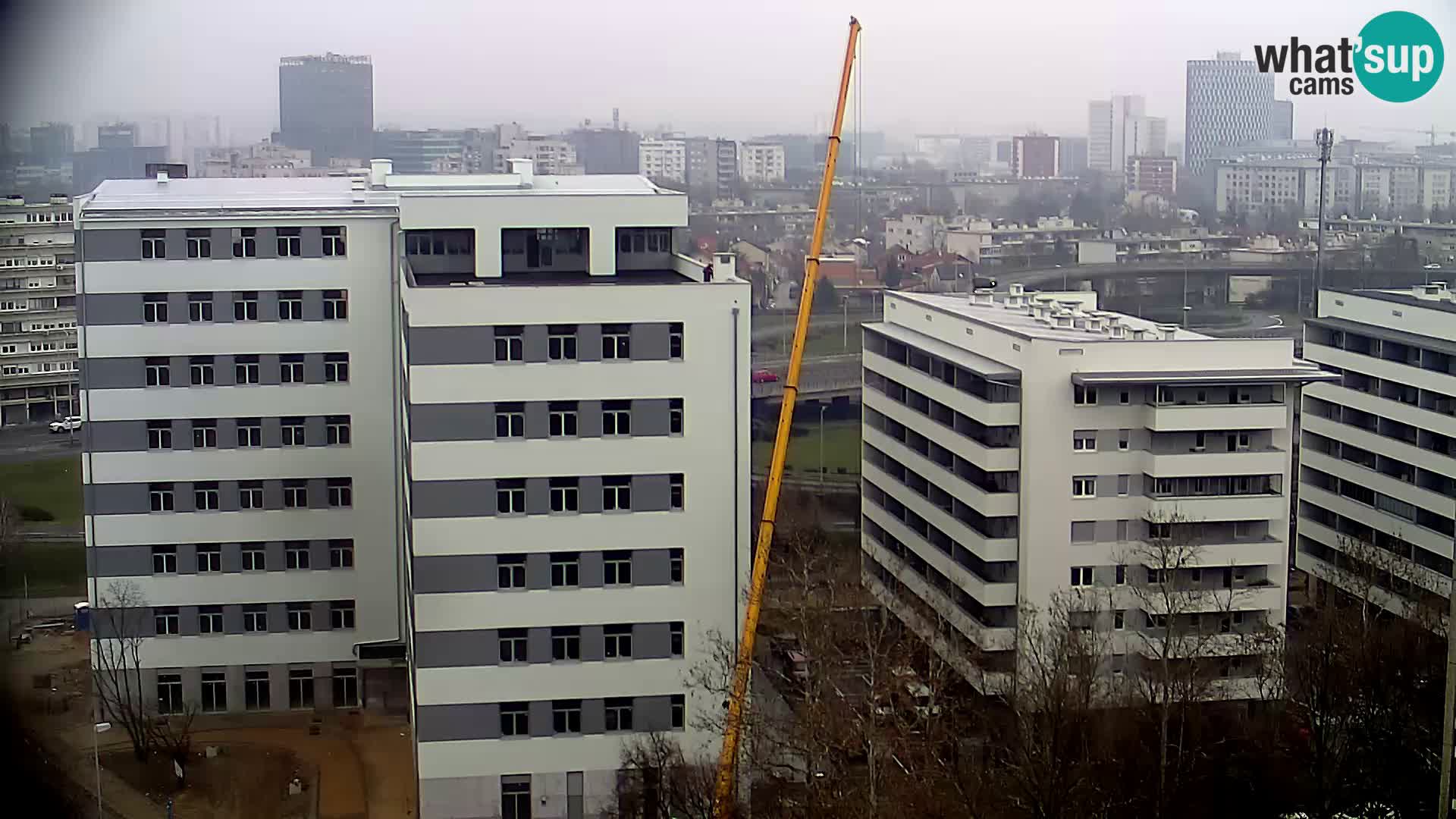 Rond-point en direct traversant les avenues Slavonska et Marin Držić à Zagreb webcam