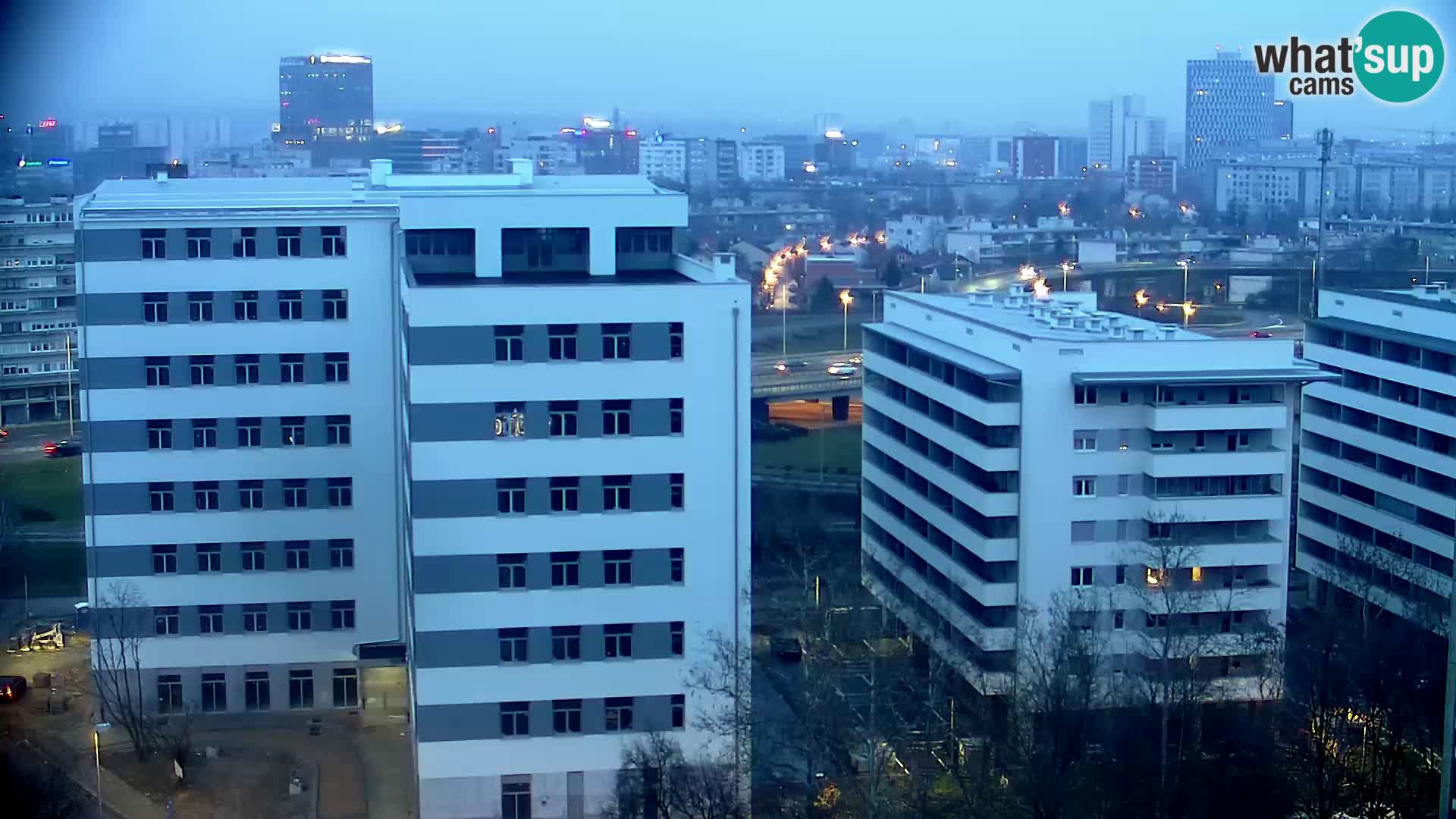 Rond-point en direct traversant les avenues Slavonska et Marin Držić à Zagreb webcam